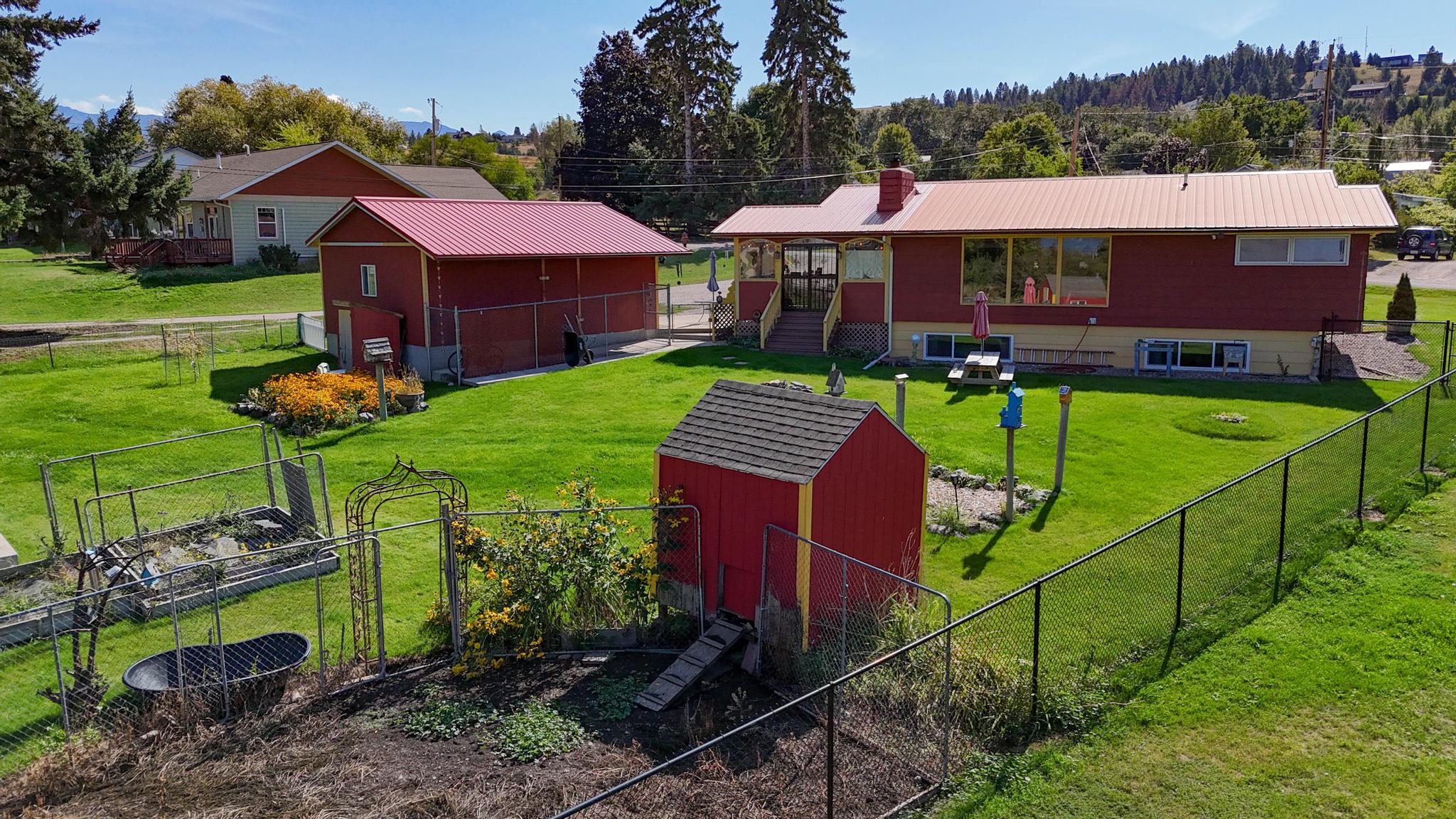 1205 11th Avenue E Property Photo 5