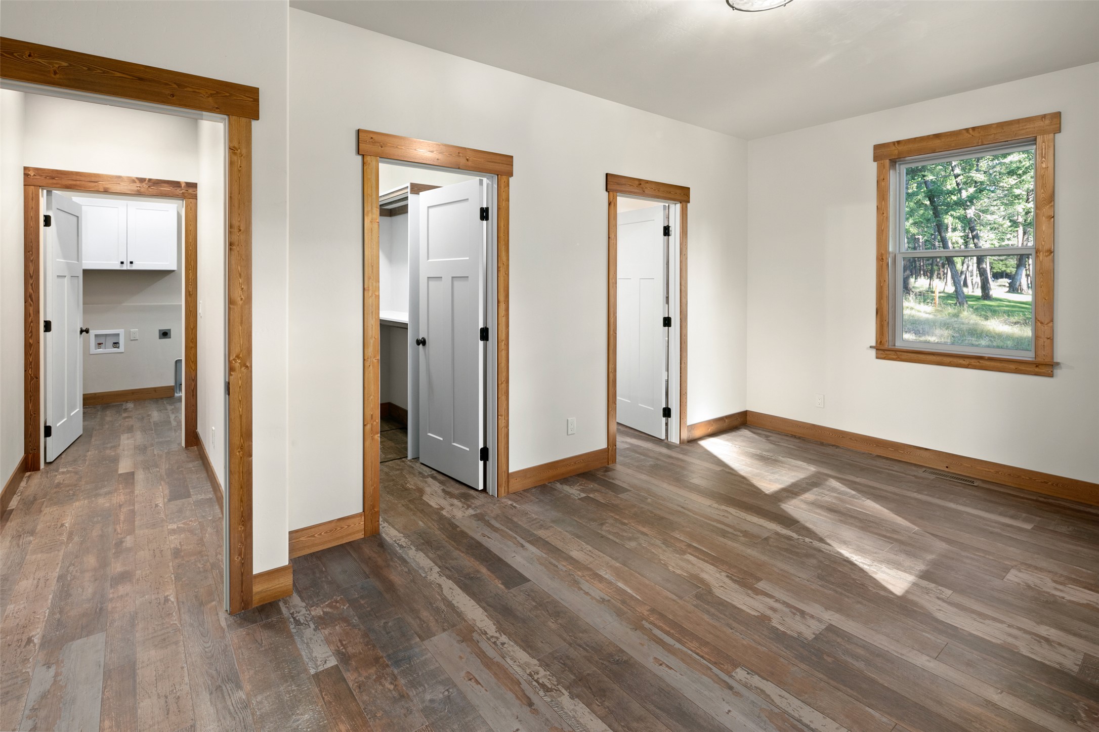 90 Forest Loop Property Photo 13