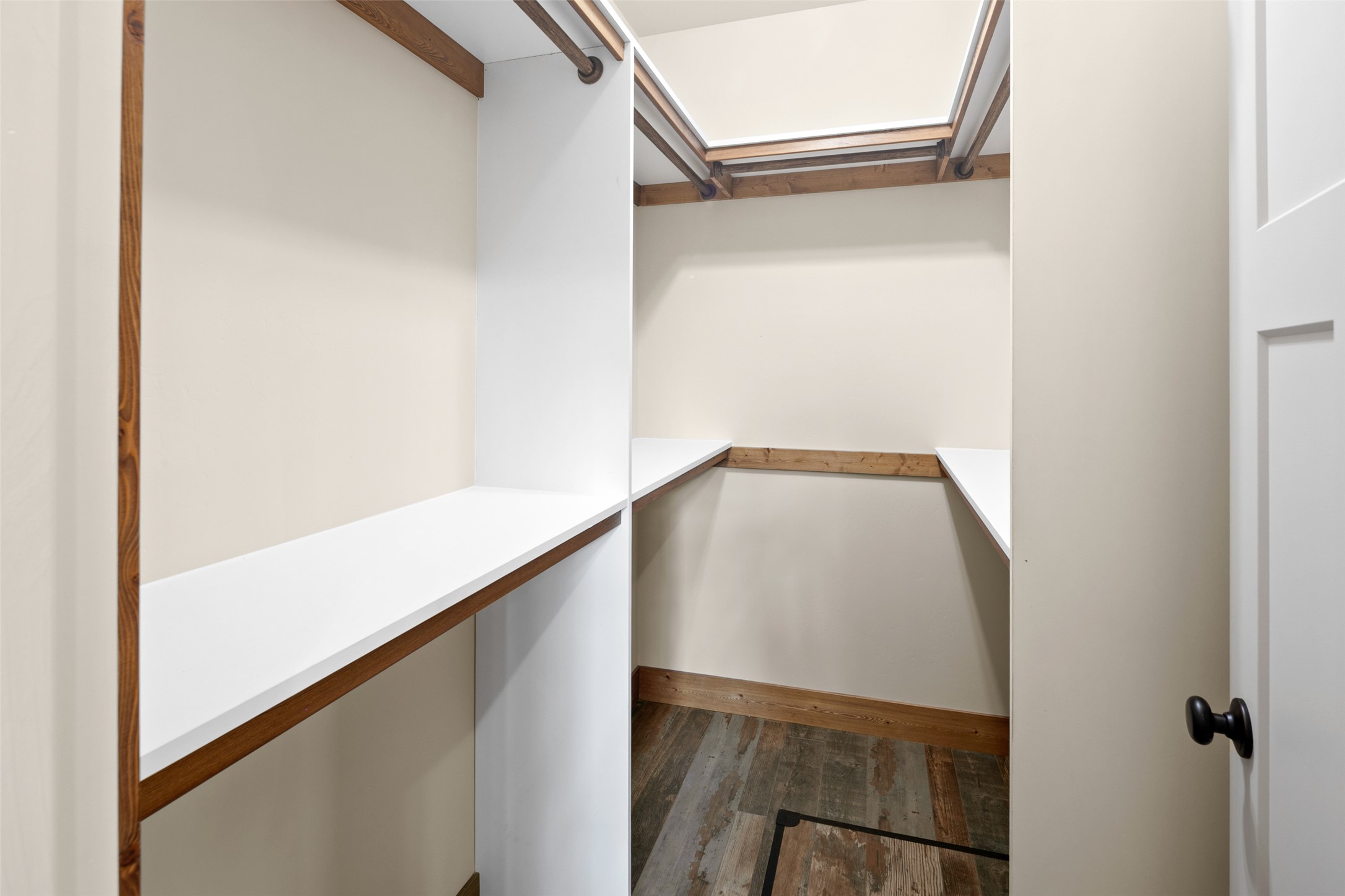 90 Forest Loop Property Photo 18
