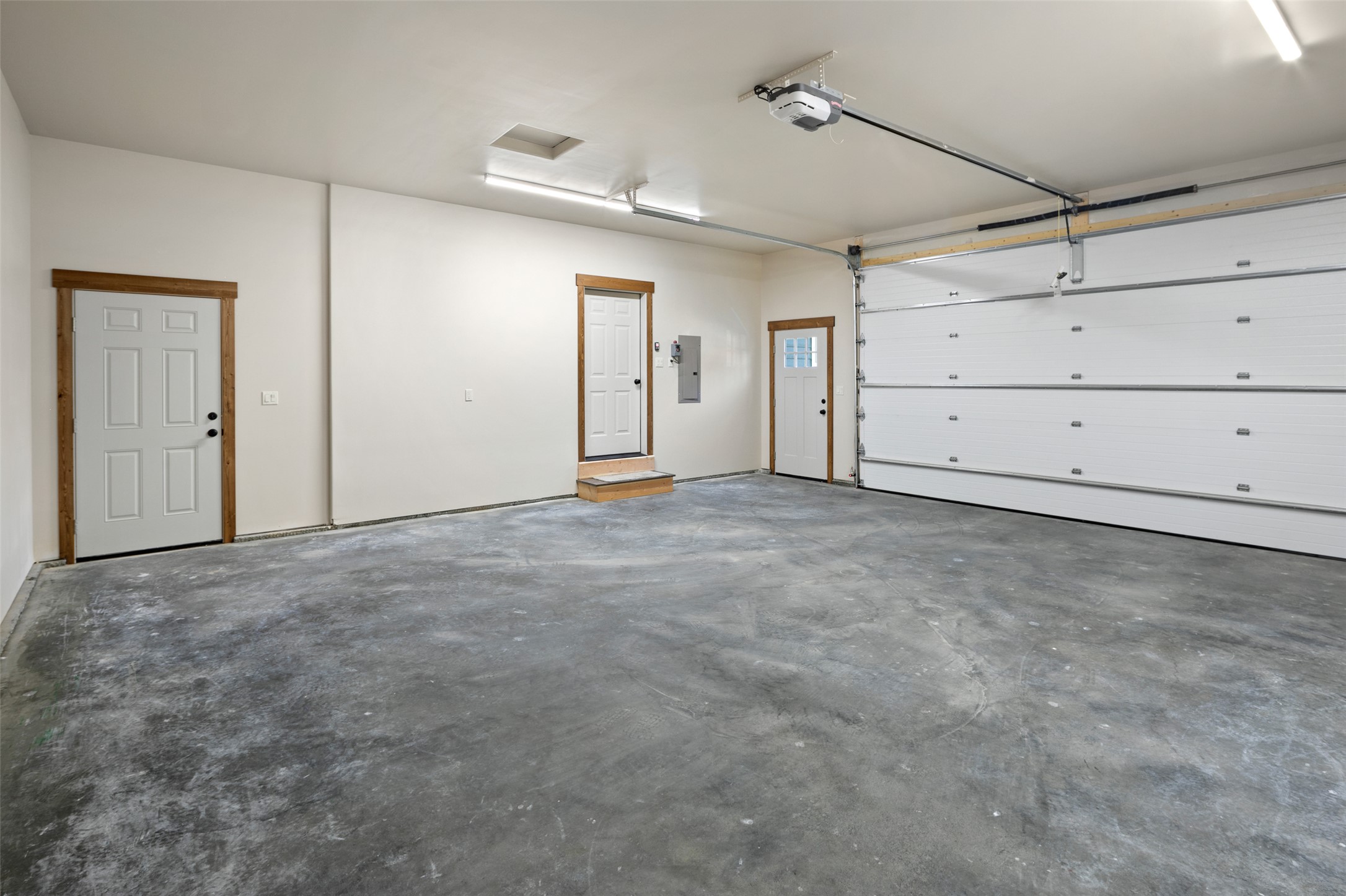 90 Forest Loop Property Photo 32