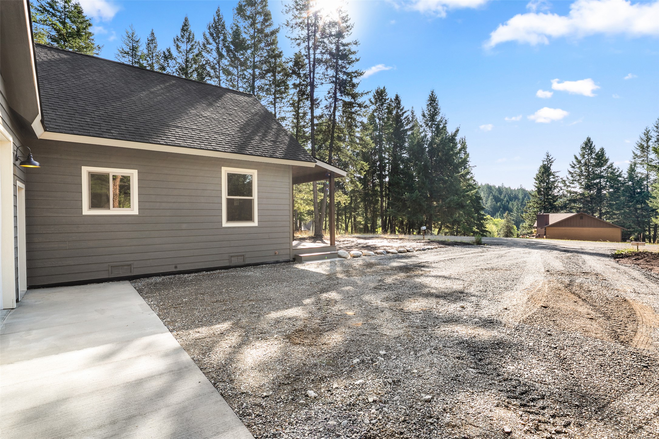 90 Forest Loop Property Photo 34