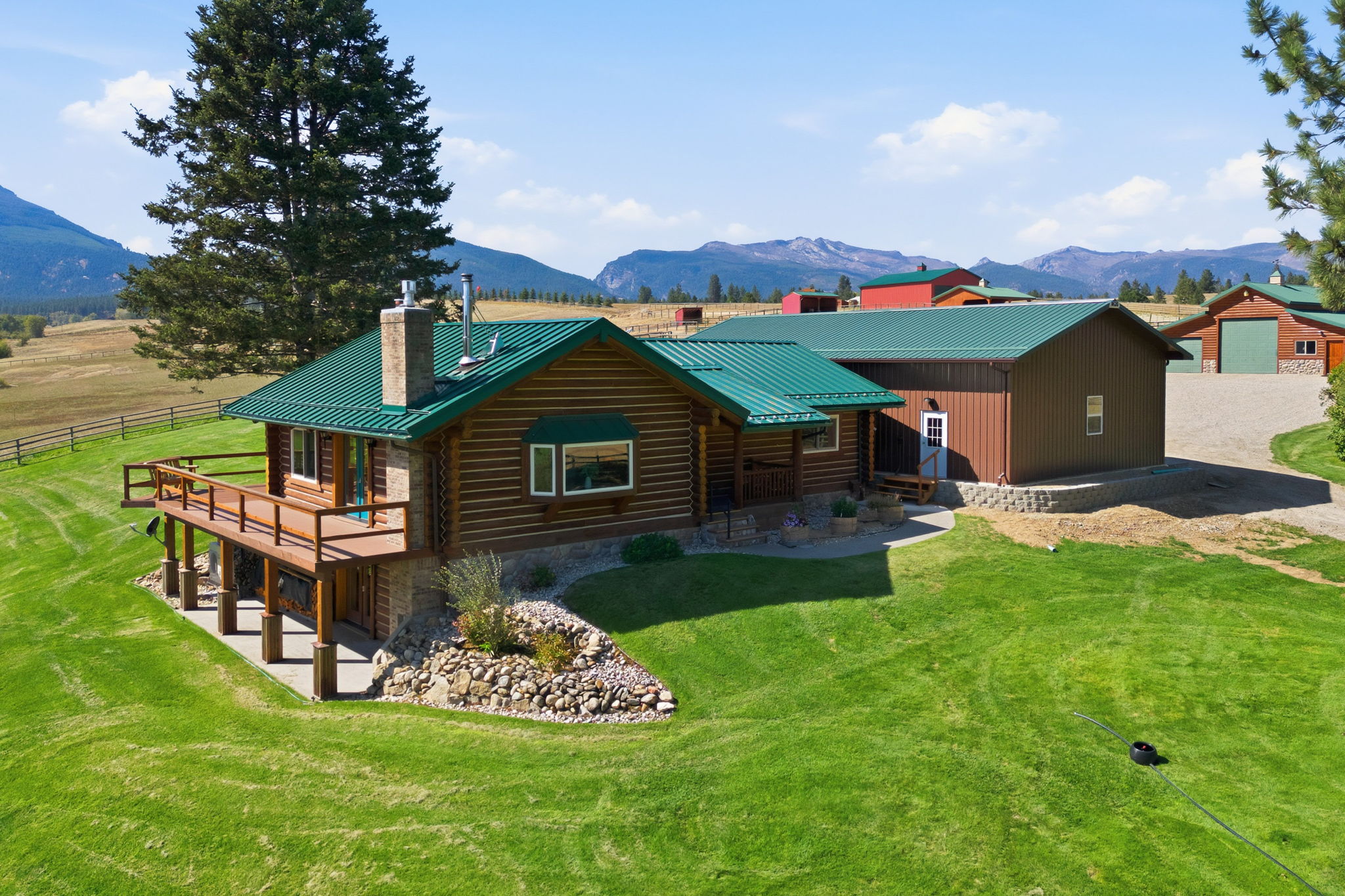 1335 Country Road Property Photo 7