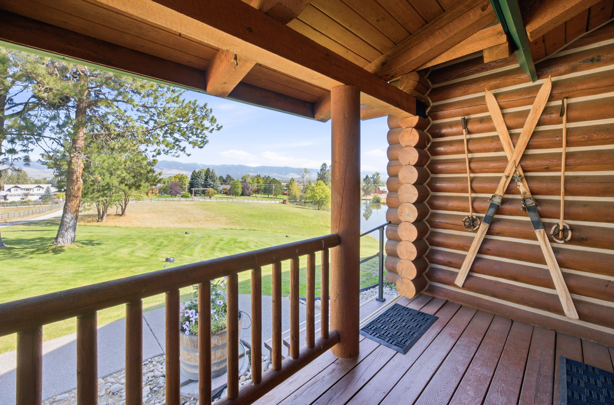 1335 Country Road Property Photo 11