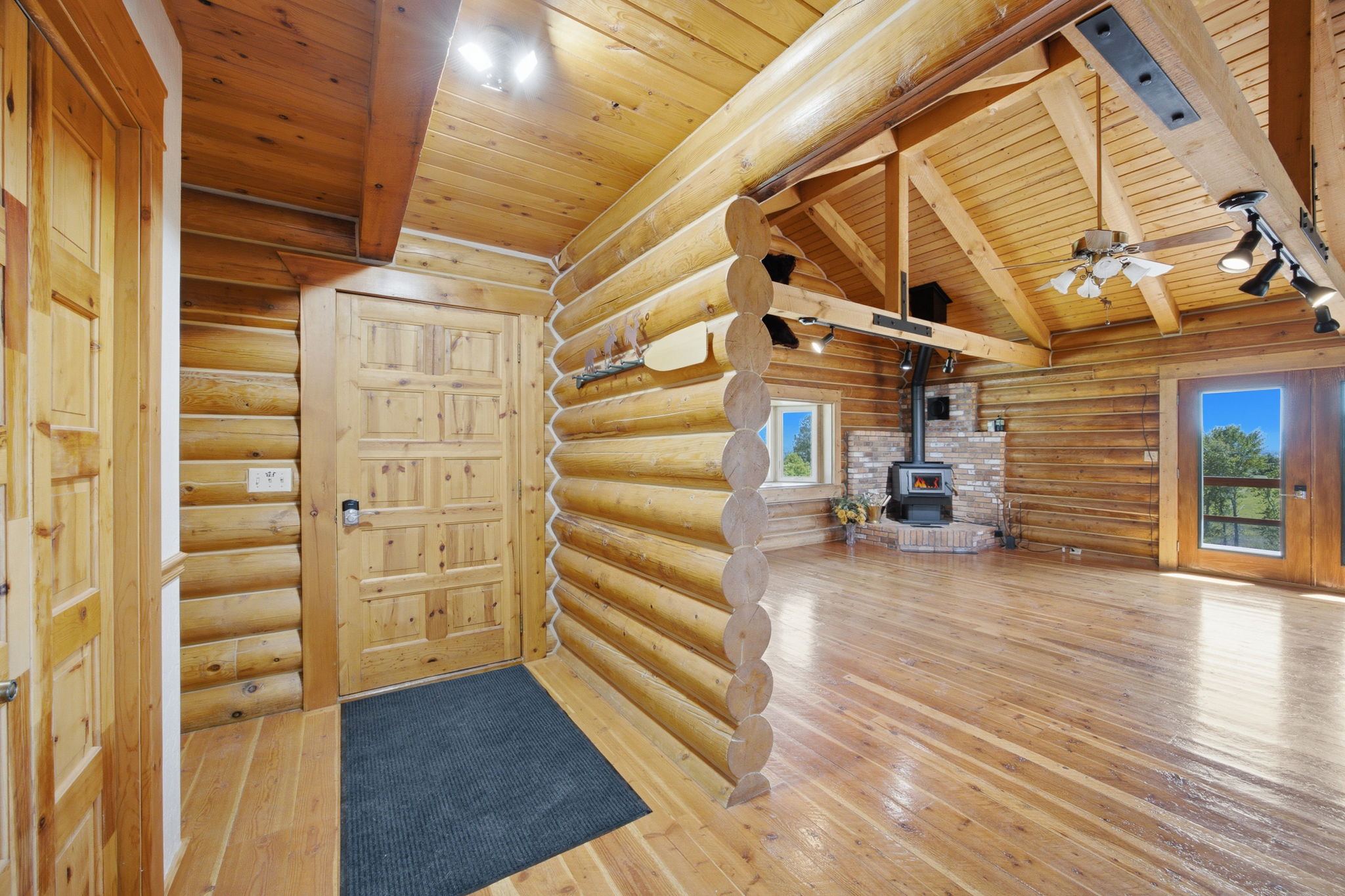 1335 Country Road Property Photo 13