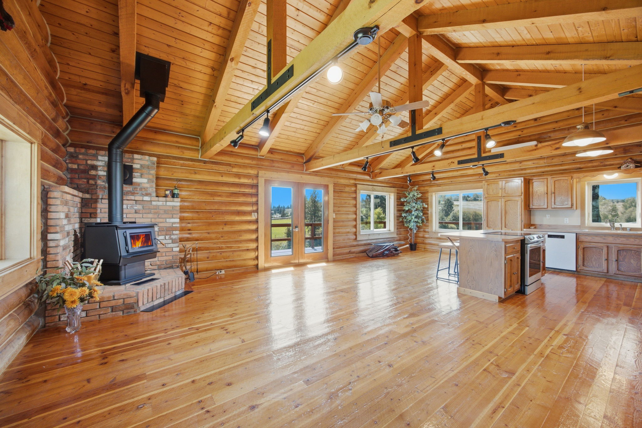 1335 Country Road Property Photo 14