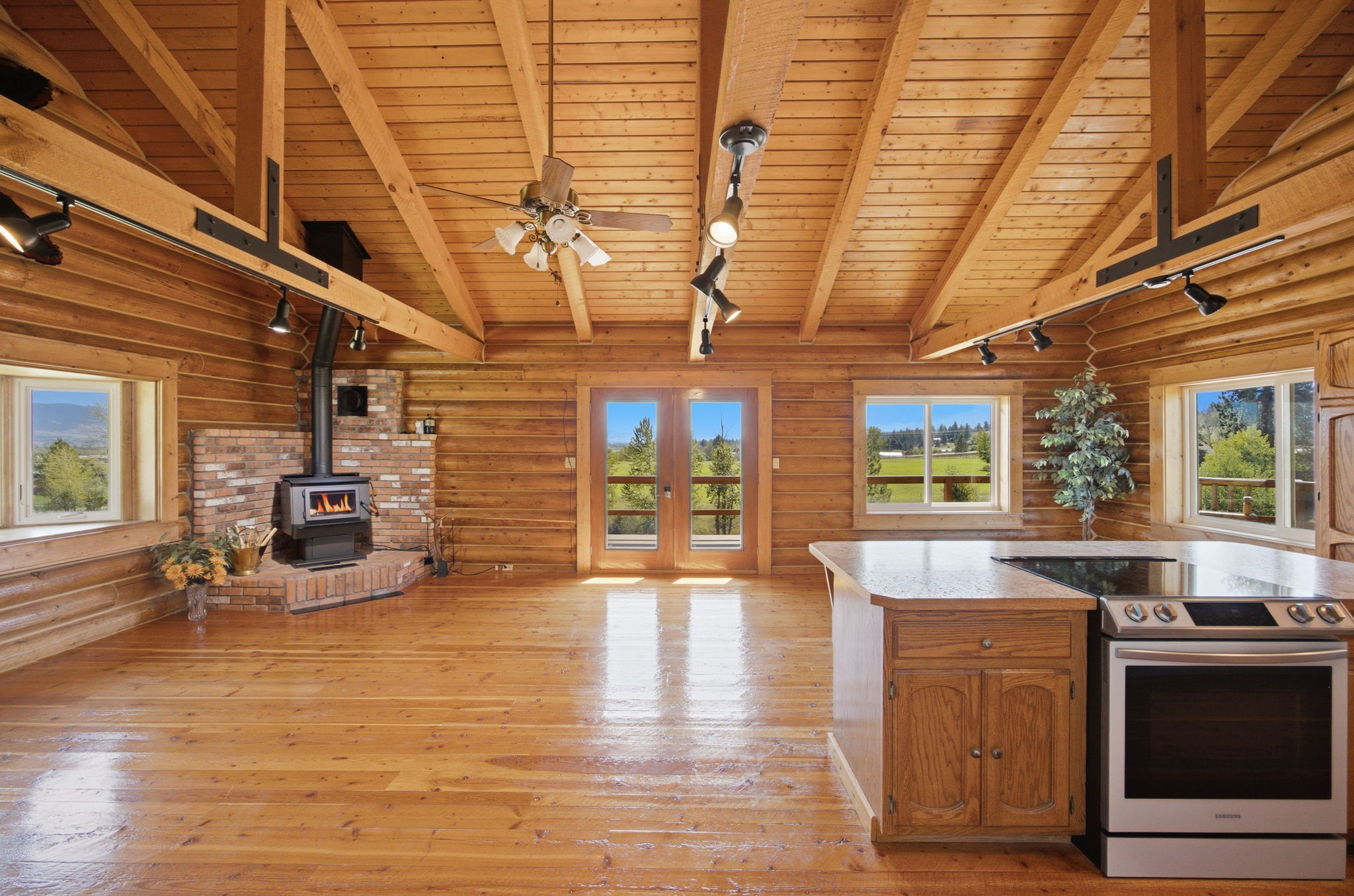 1335 Country Road Property Photo 15