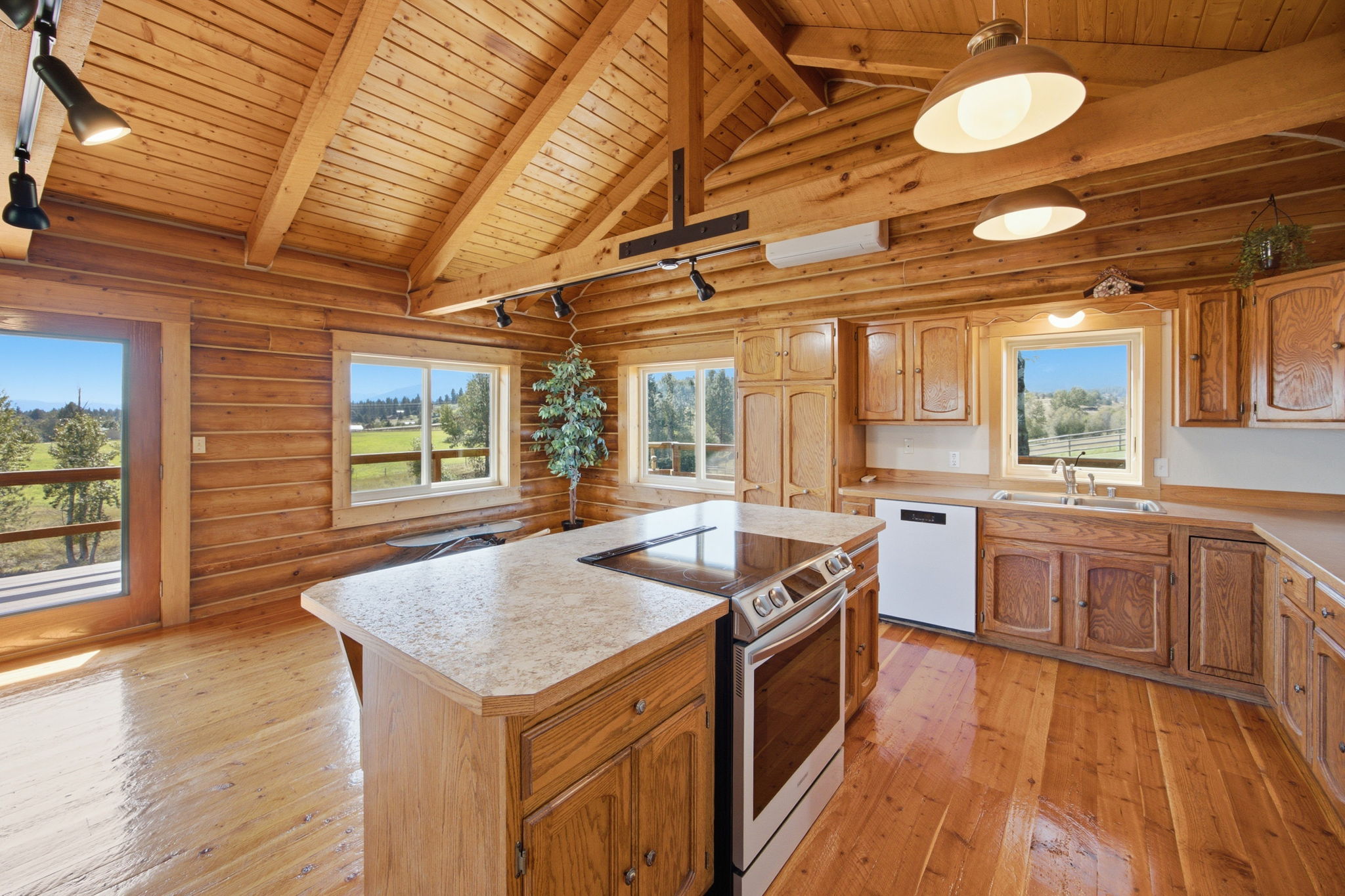 1335 Country Road Property Photo 20