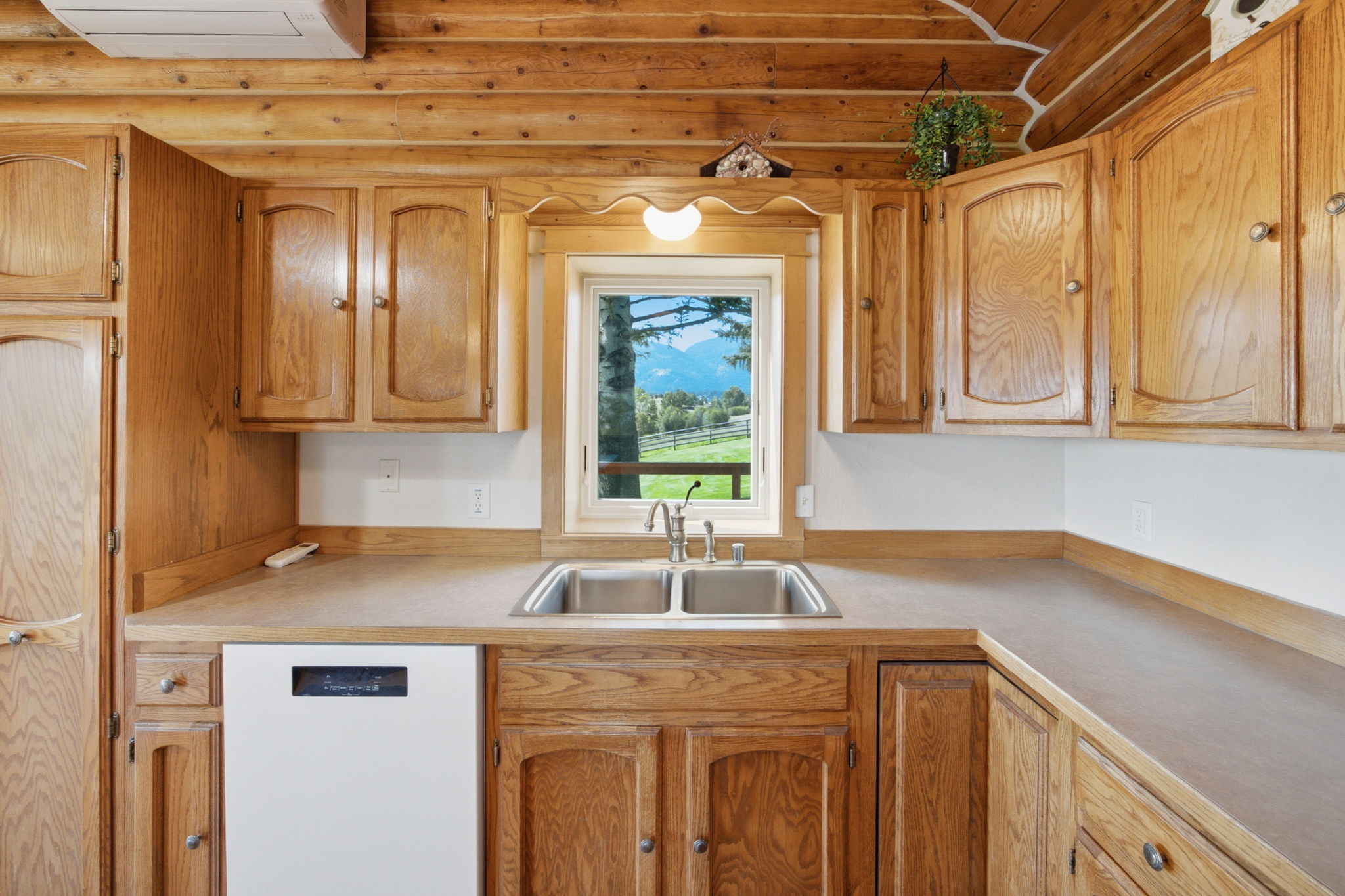 1335 Country Road Property Photo 24