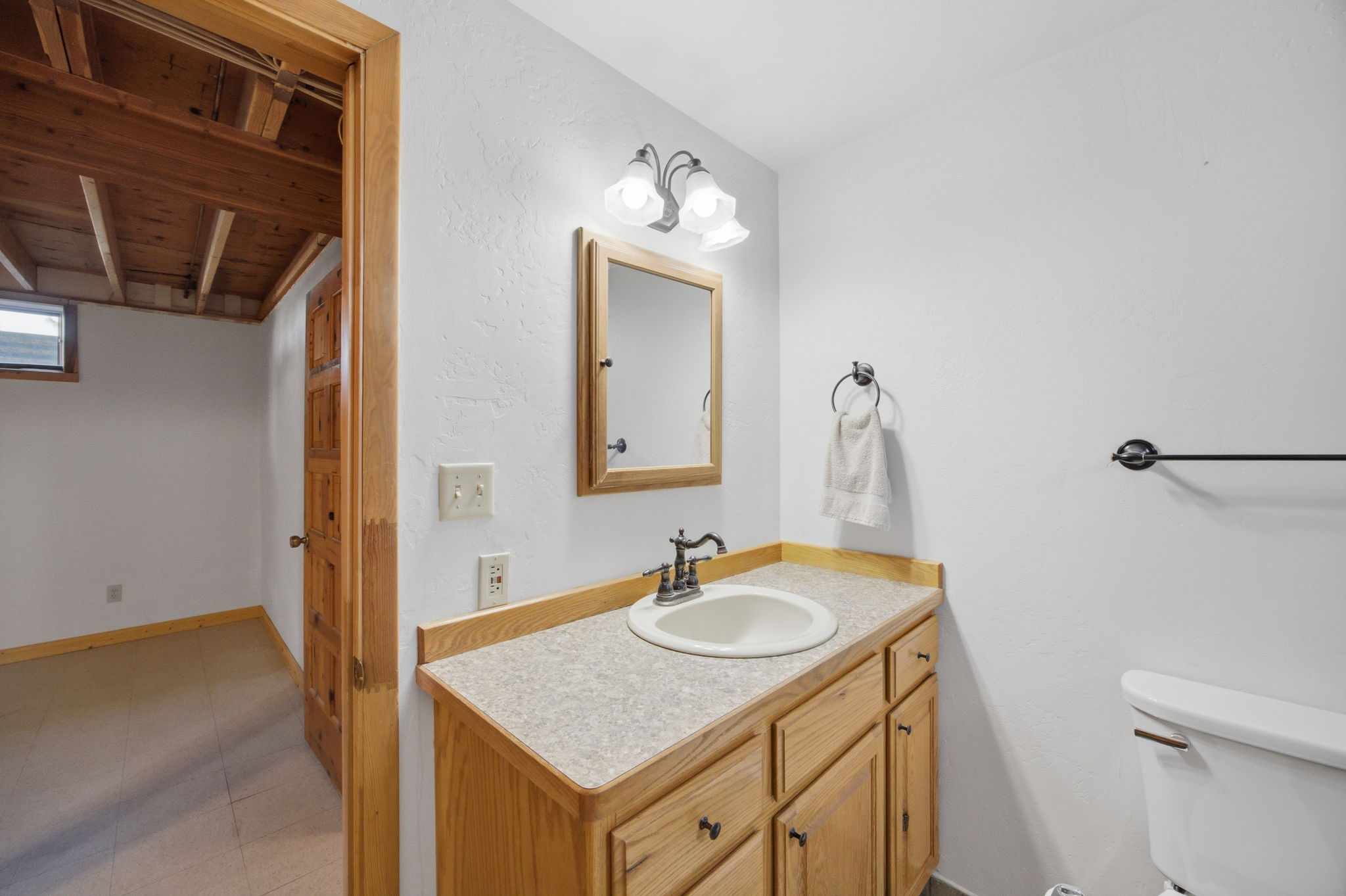 1335 Country Road Property Photo 39