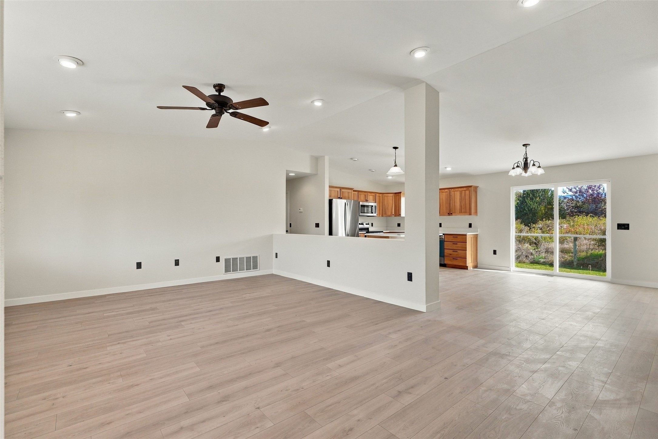 948 Brooks Avenue Property Photo 12