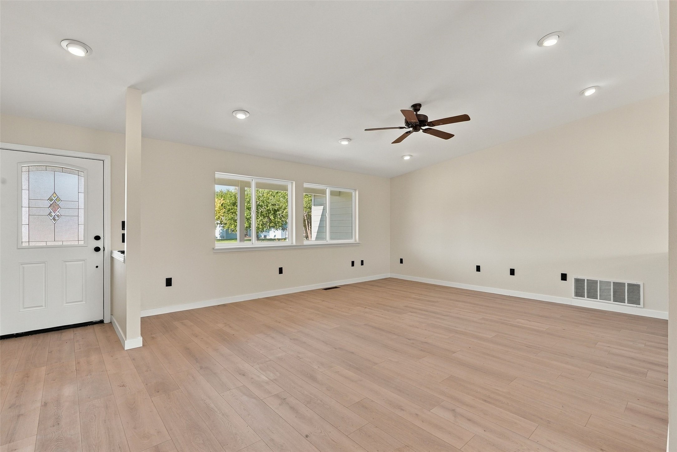 948 Brooks Avenue Property Photo 13