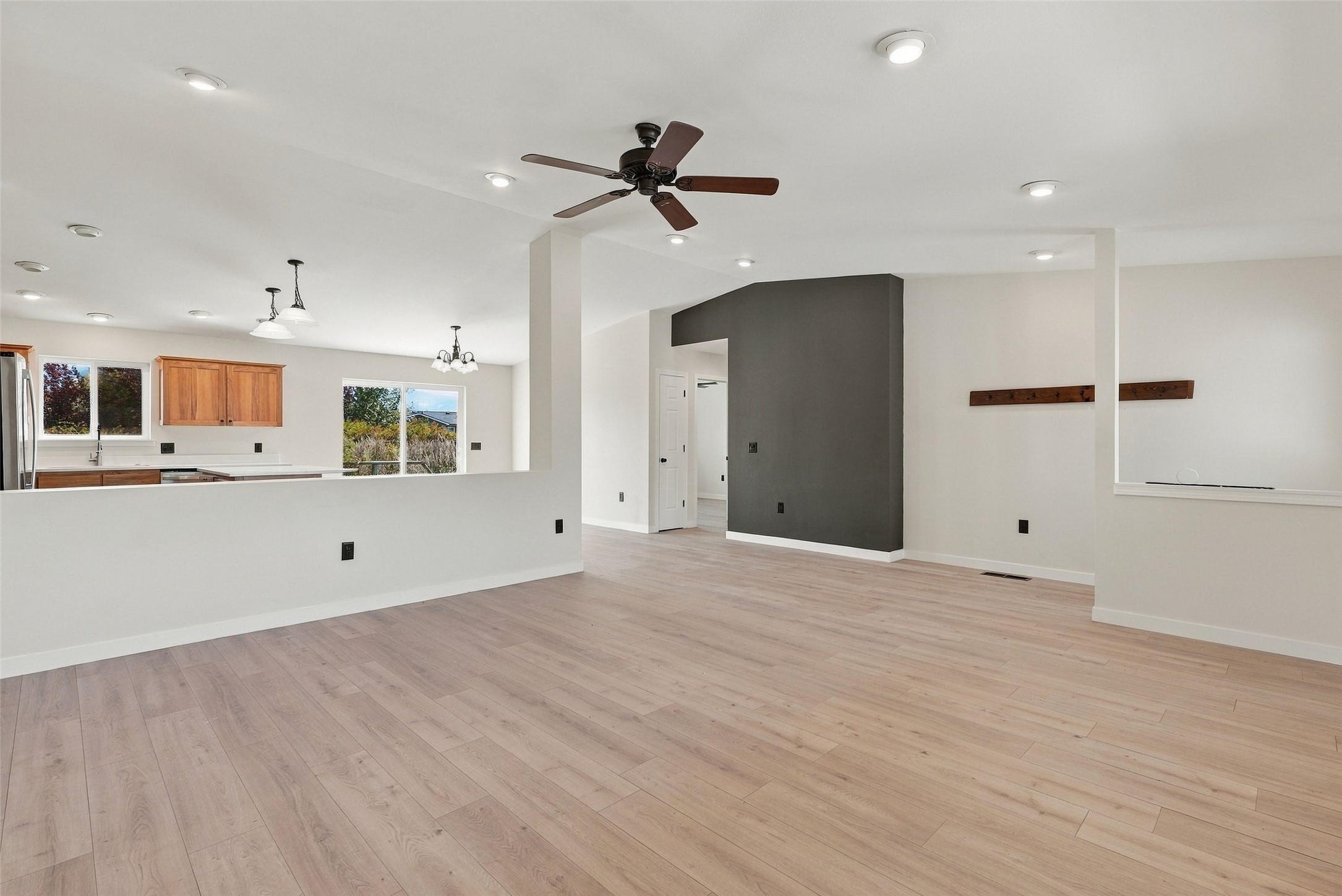 948 Brooks Avenue Property Photo 14