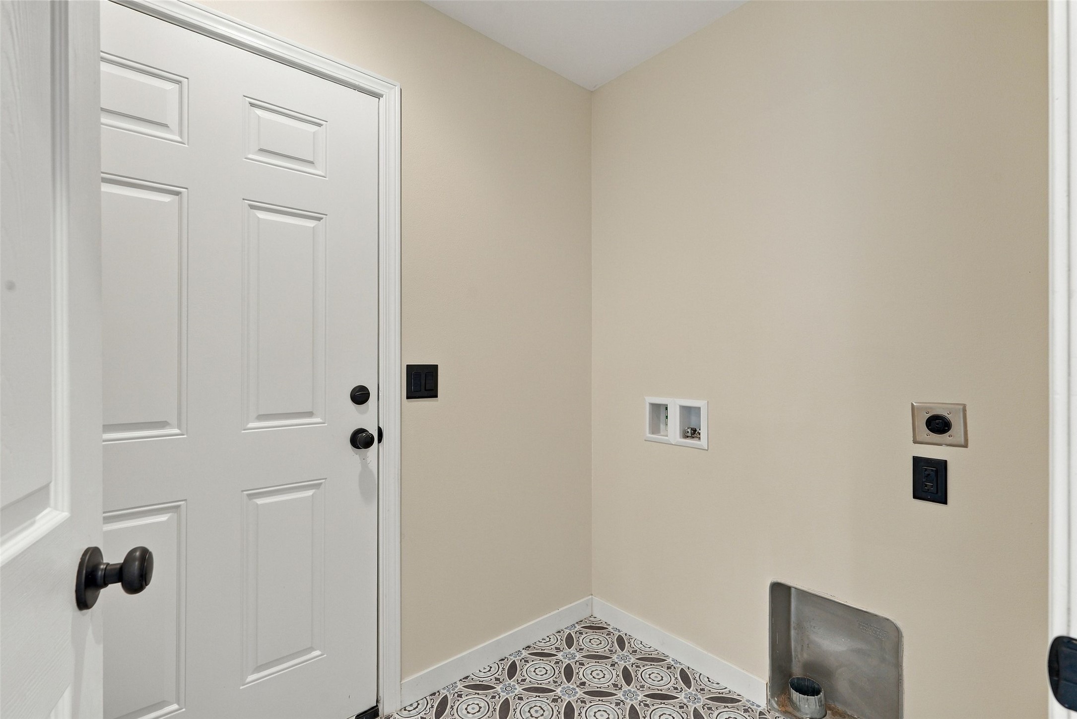948 Brooks Avenue Property Photo 25