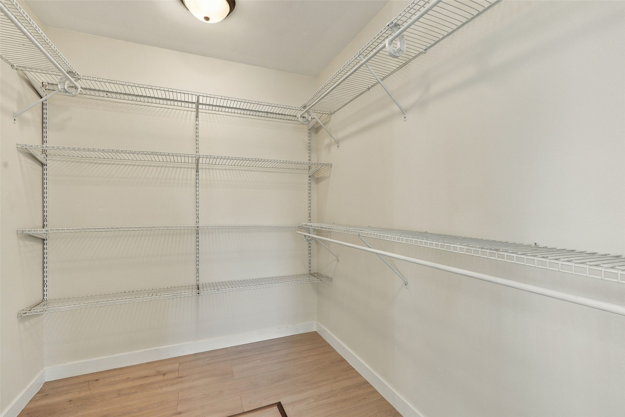 948 Brooks Avenue Property Photo 28