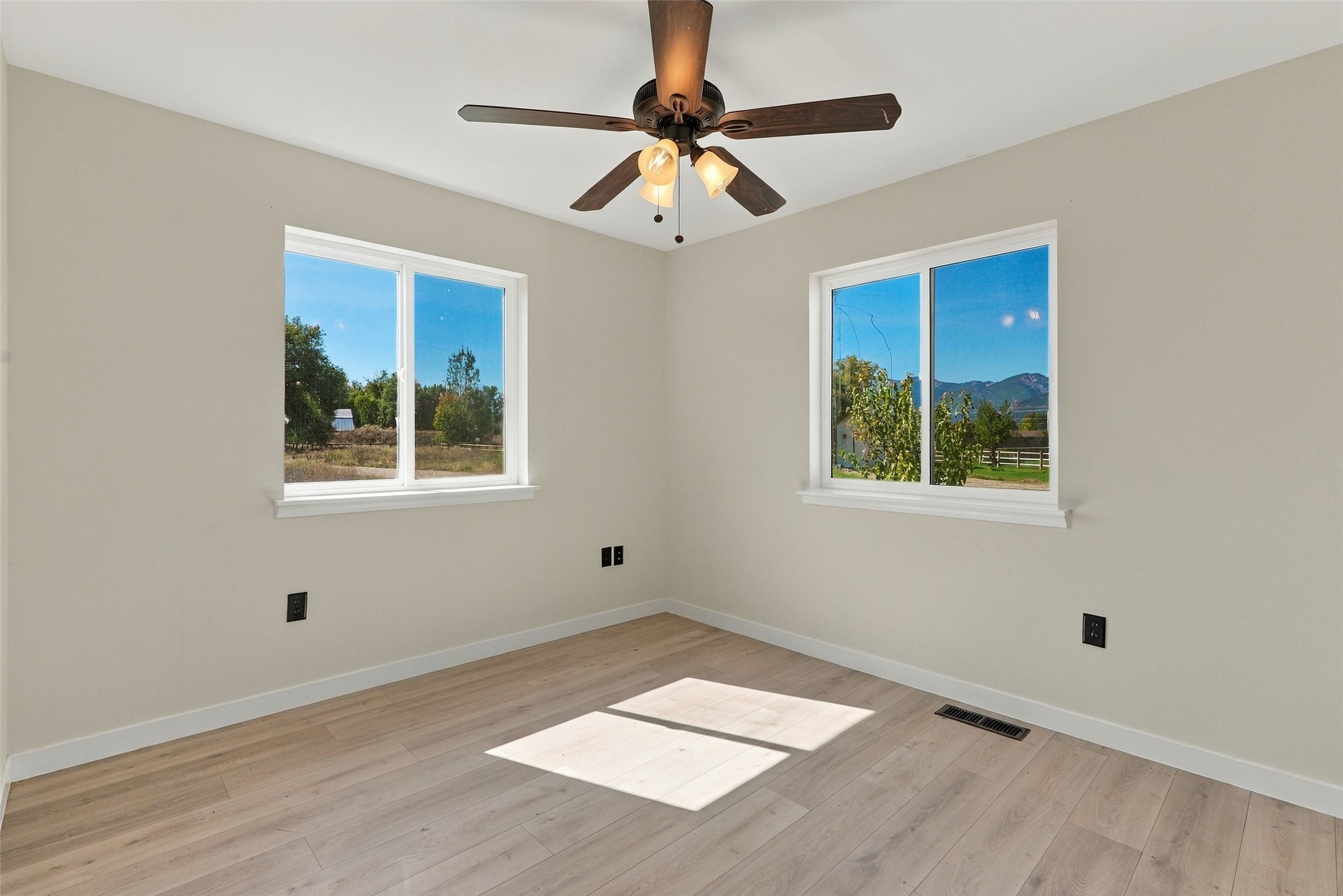 948 Brooks Avenue Property Photo 35