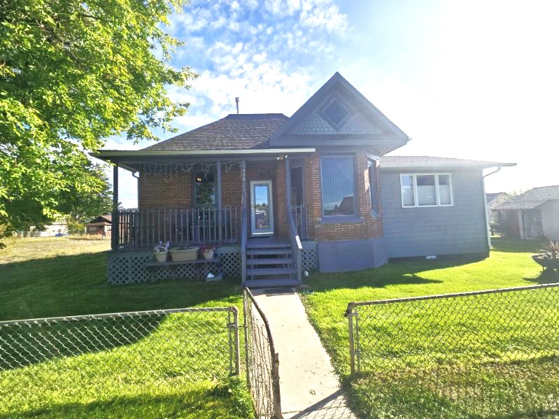 1926 Yale Avenue Property Photo 2