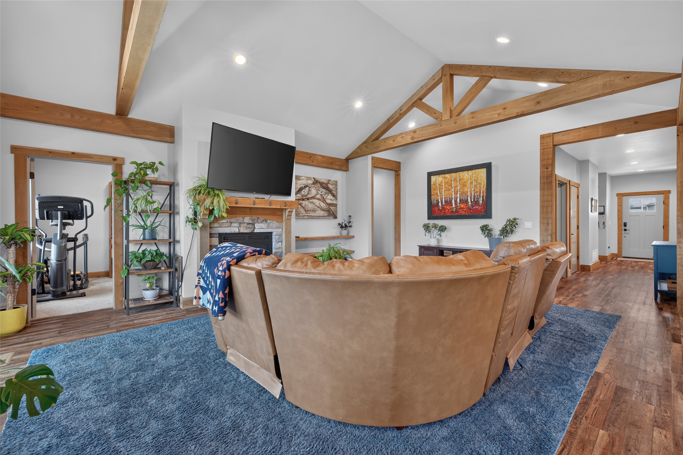 5487 Thimbleberry Loop Property Photo 8