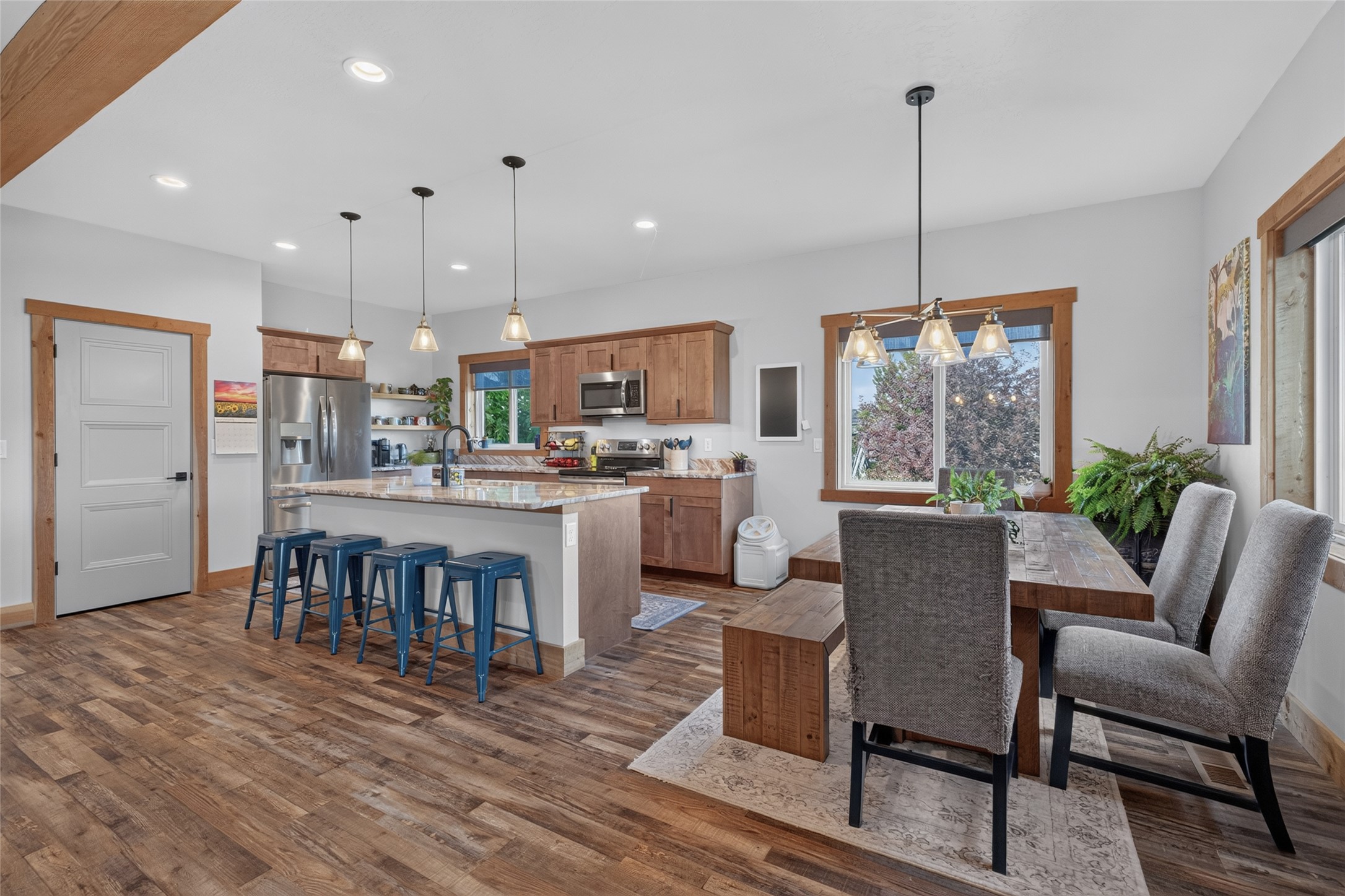 5487 Thimbleberry Loop Property Photo 12