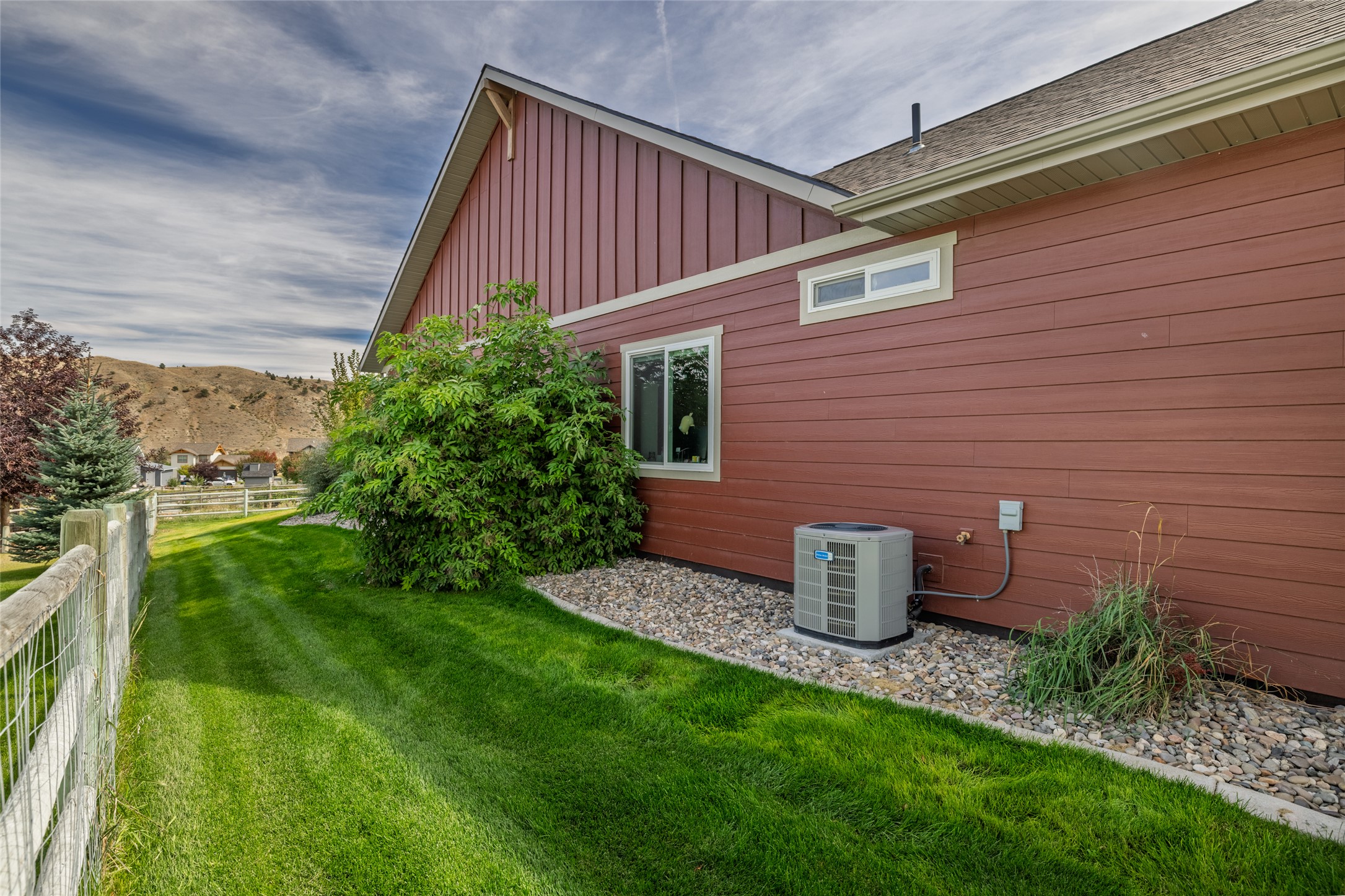 5487 Thimbleberry Loop Property Photo 45