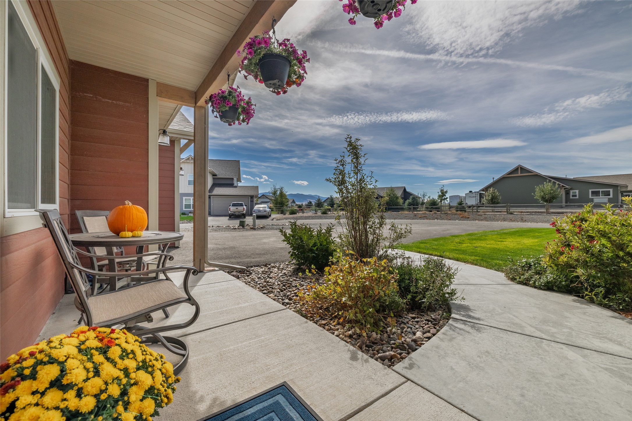 5487 Thimbleberry Loop Property Photo 54