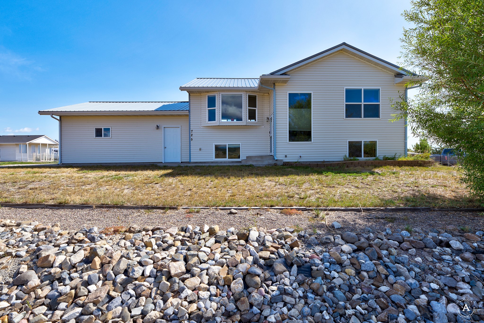 725 Pintail Court Property Photo 1