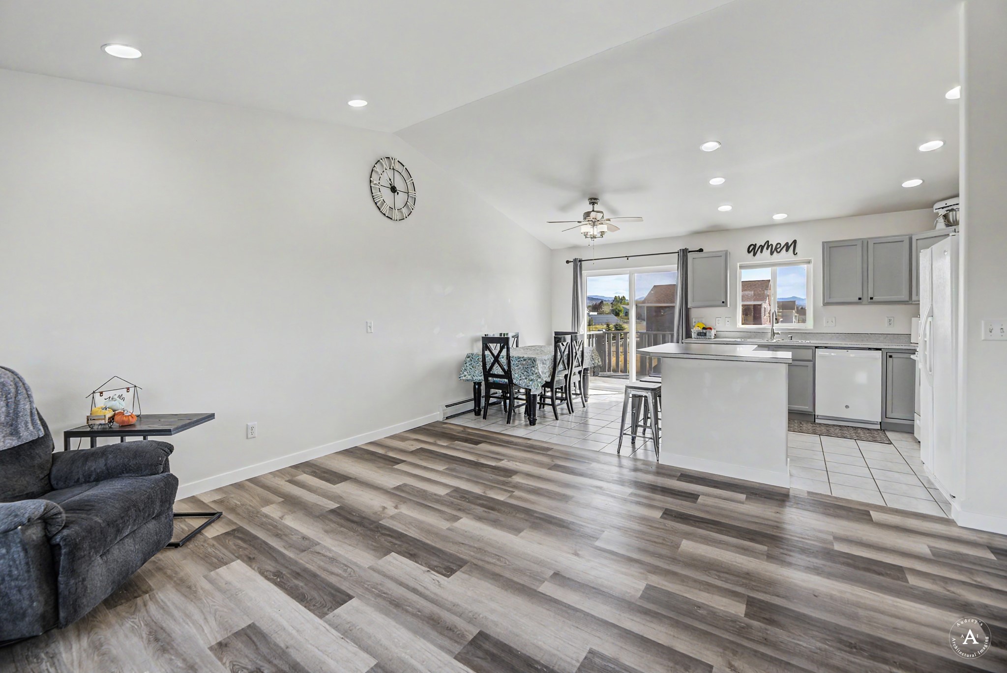 725 Pintail Court Property Photo 6