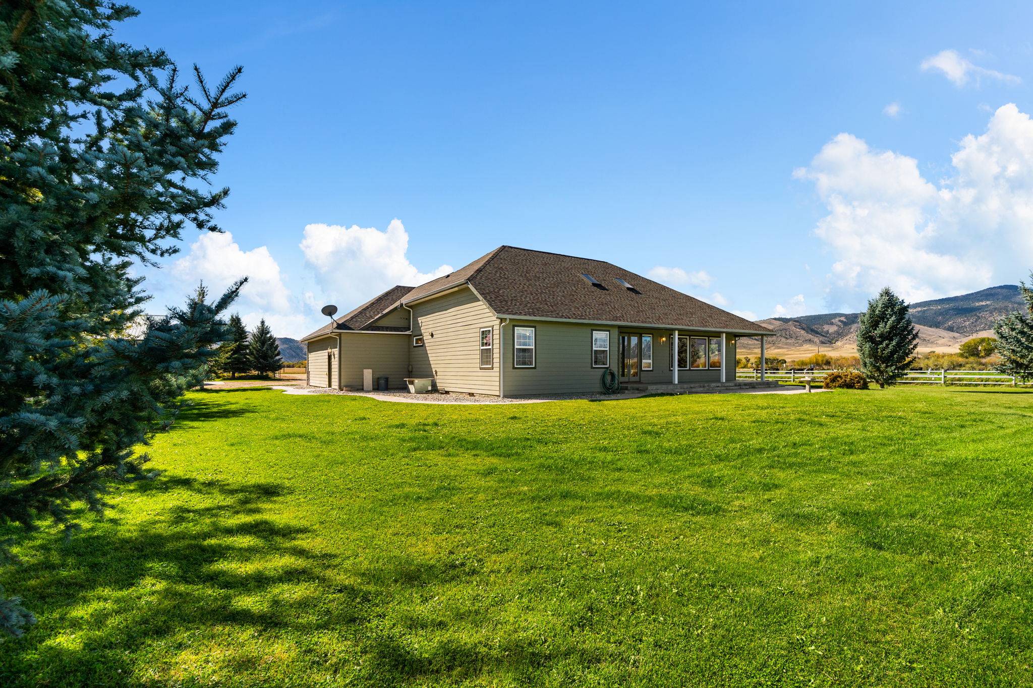 585 Judy Lane Property Photo 45