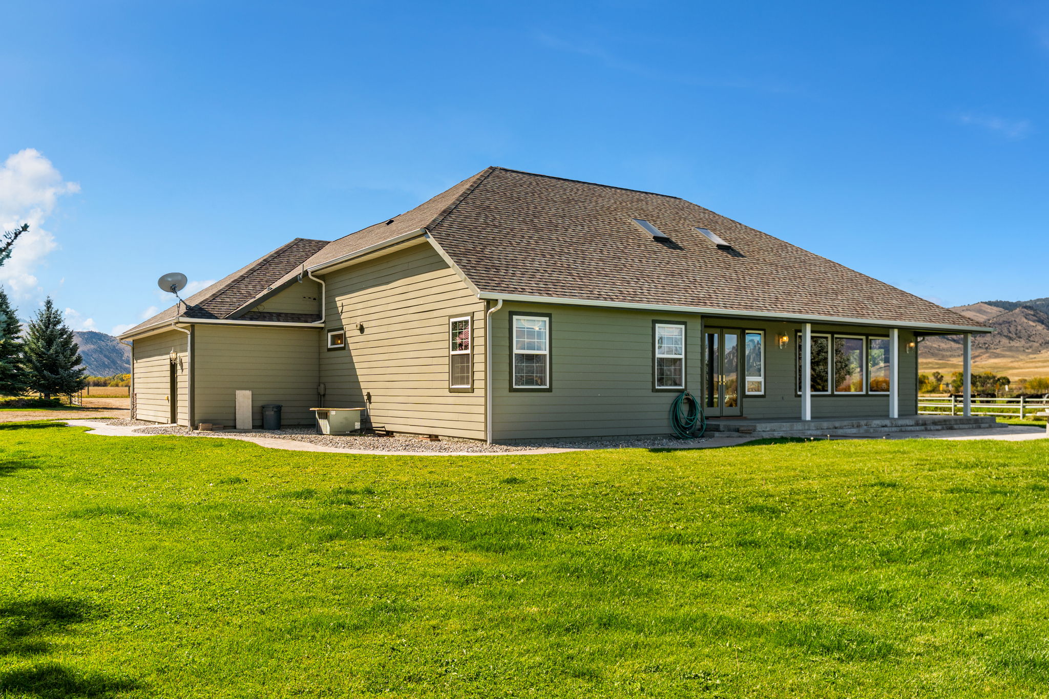 585 Judy Lane Property Photo 46
