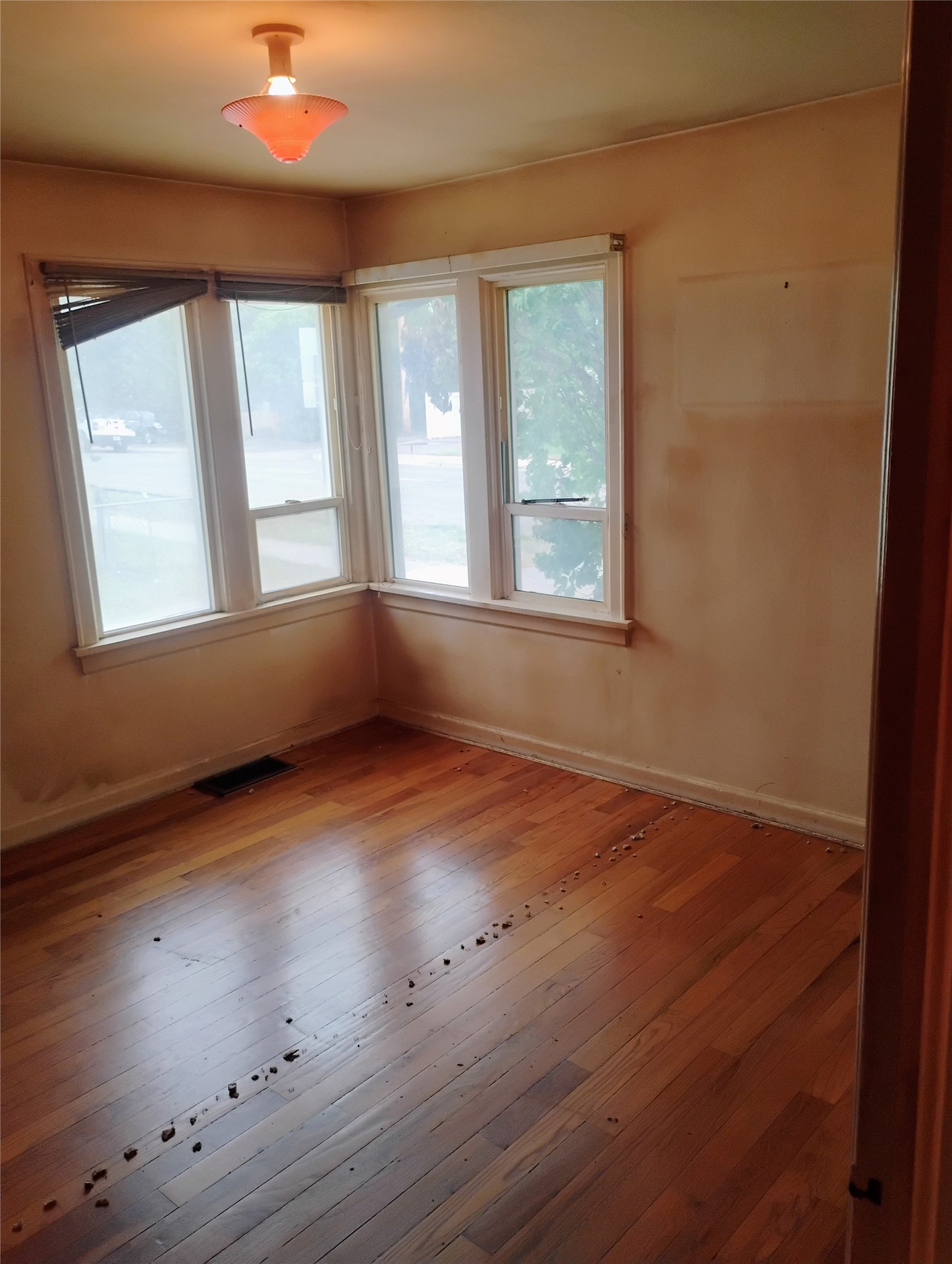 1300 5th Avenue S Property Photo 7