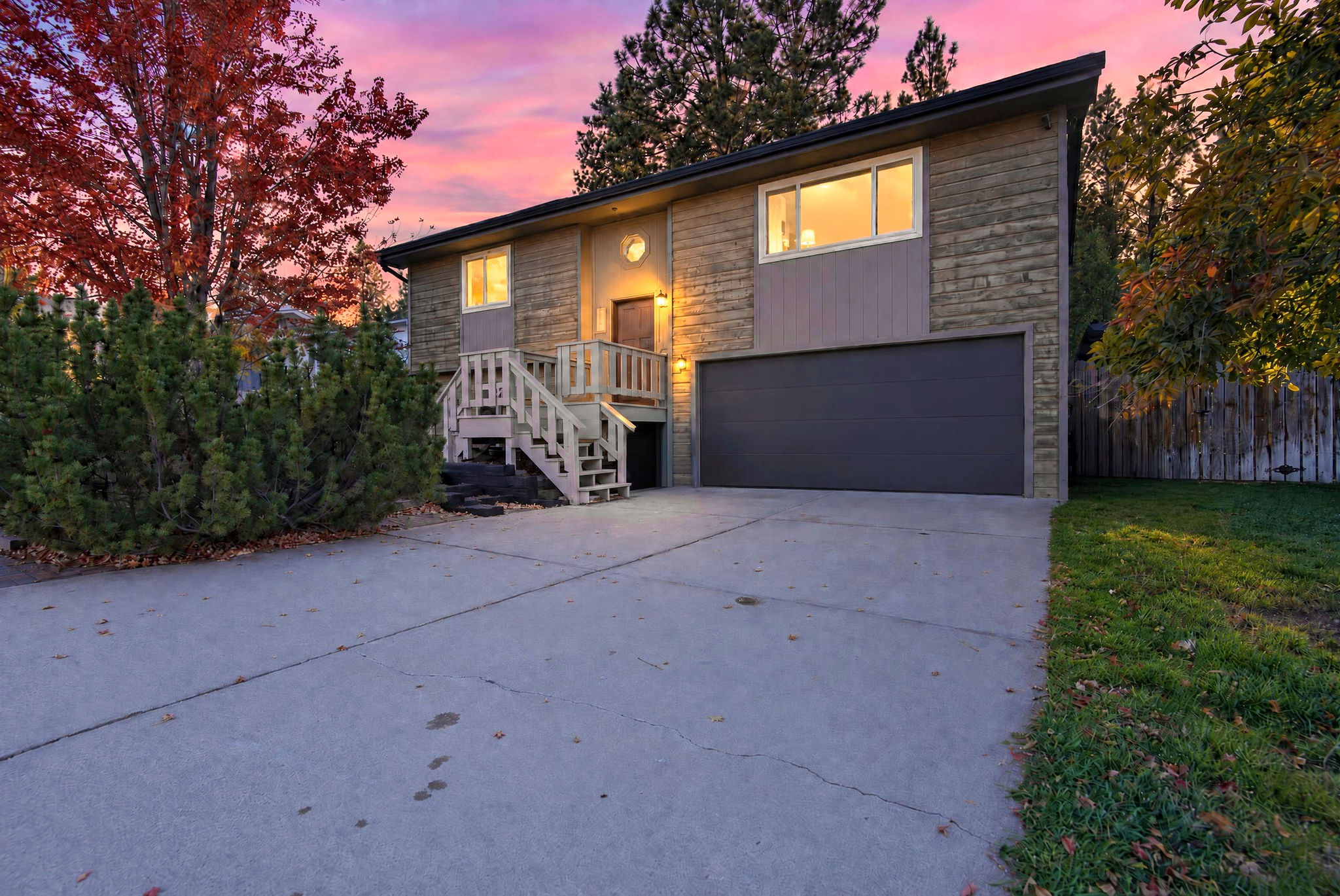 906 Hideout Street Property Photo 1