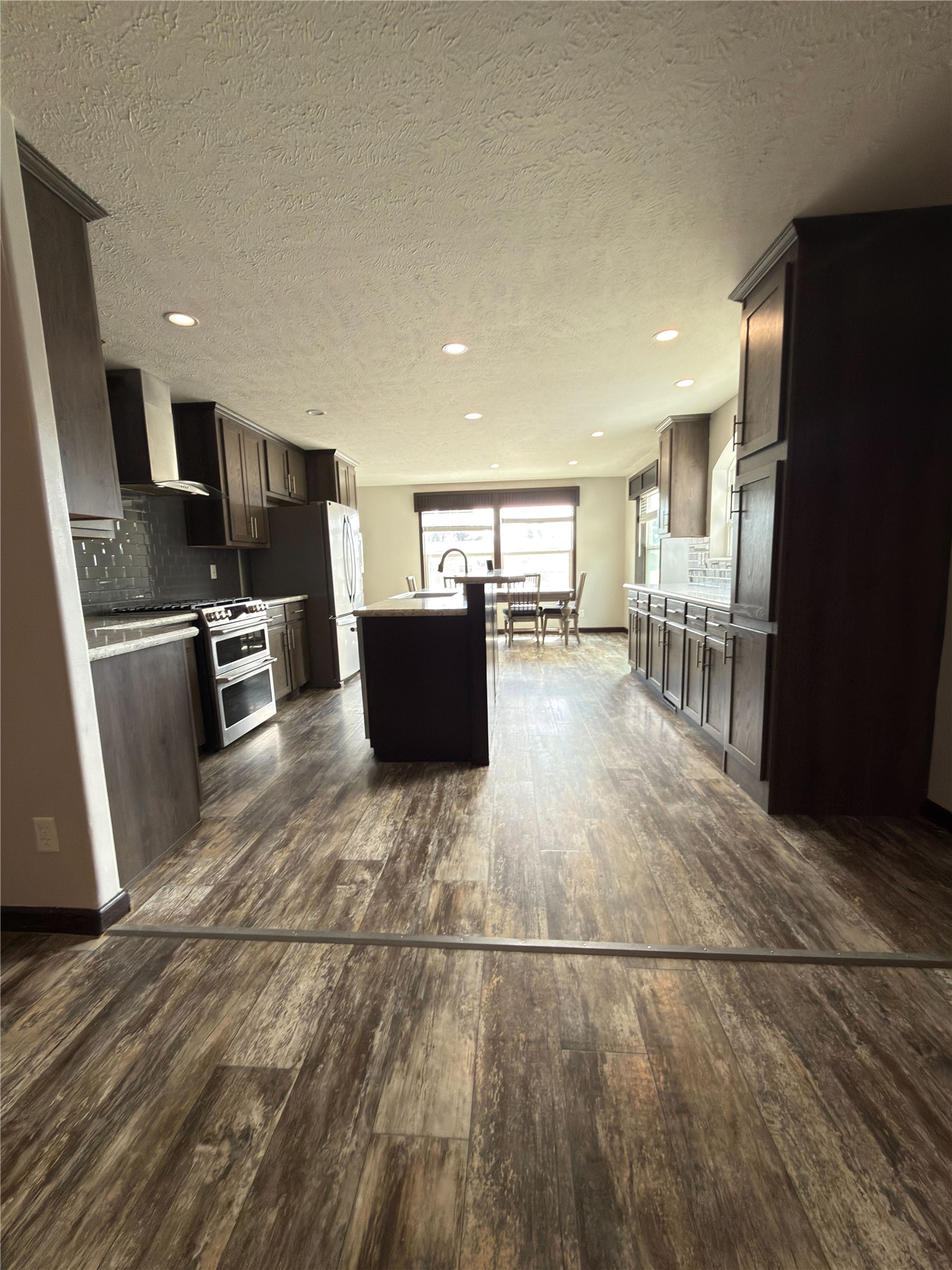 2701 Rockwood Street Property Photo 4