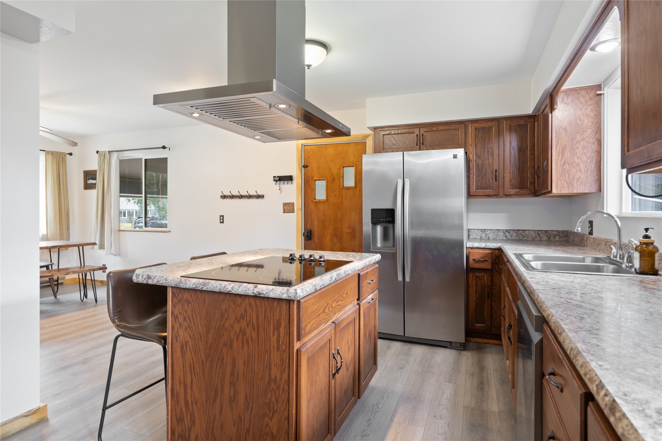 301 Water Street Property Photo 4