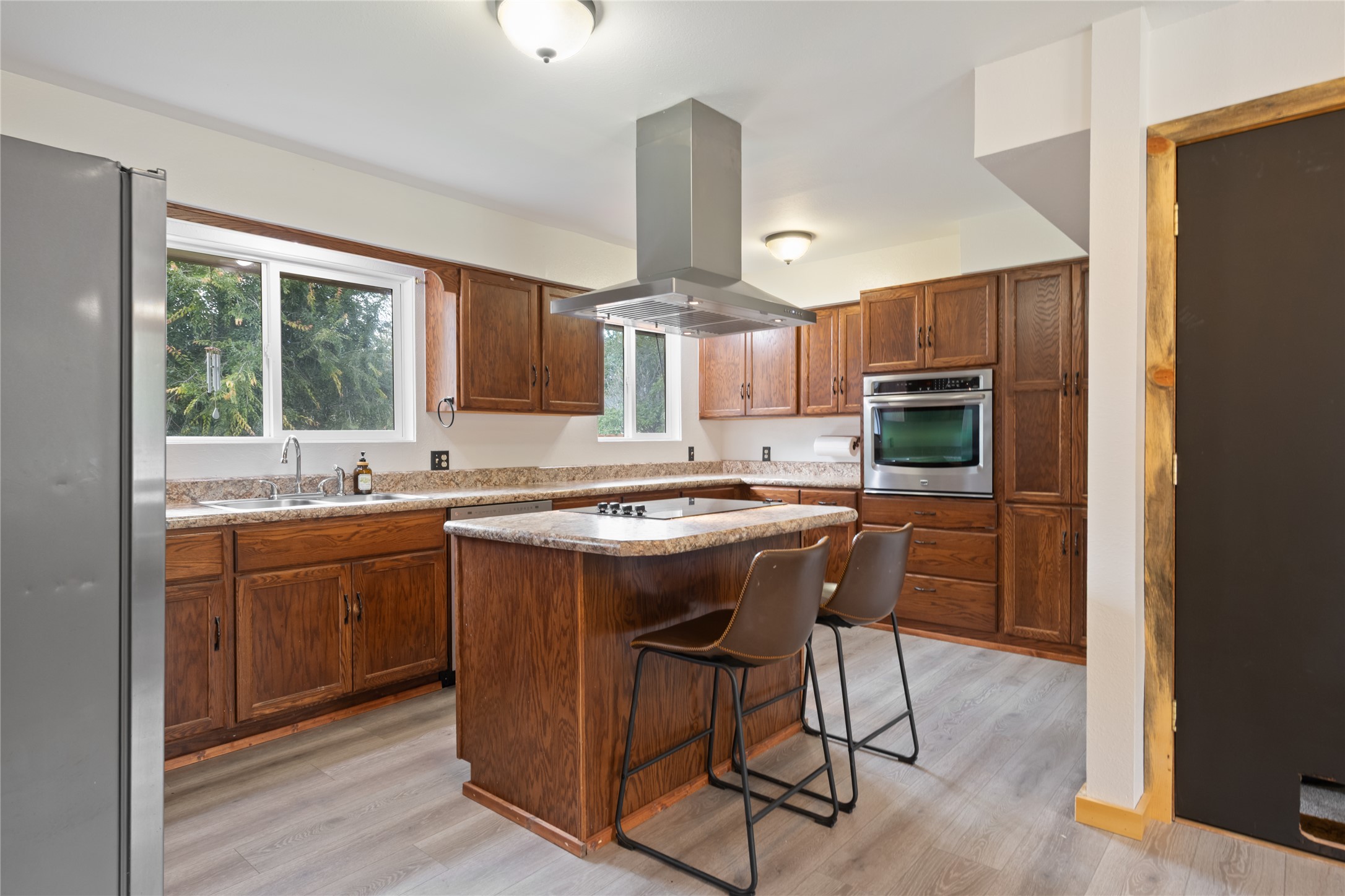 301 Water Street Property Photo 6