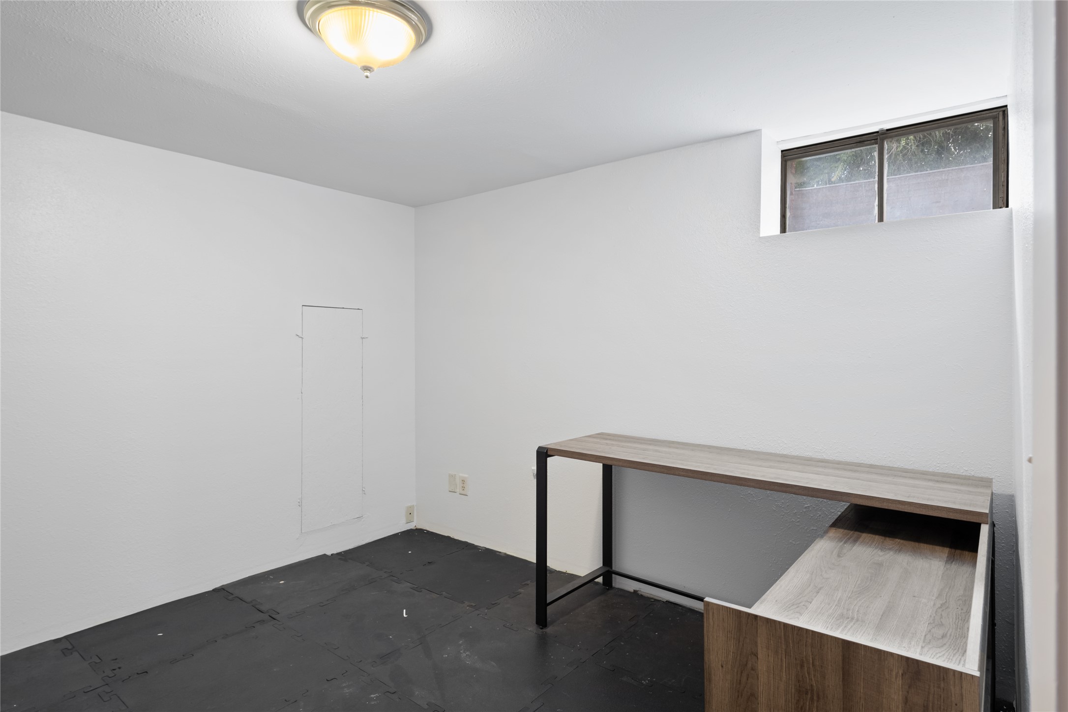 301 Water Street Property Photo 18