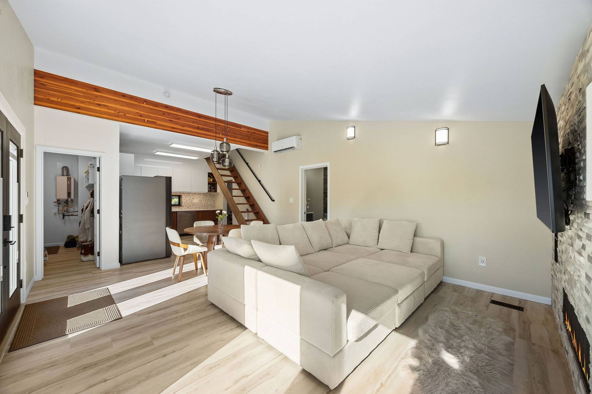 430 Mcgregor Meadows Road W Property Photo 10