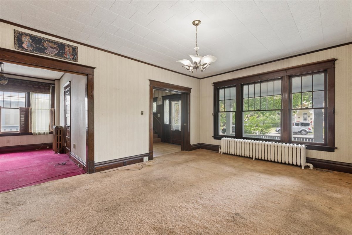 220 4th Avenue E Property Photo 5