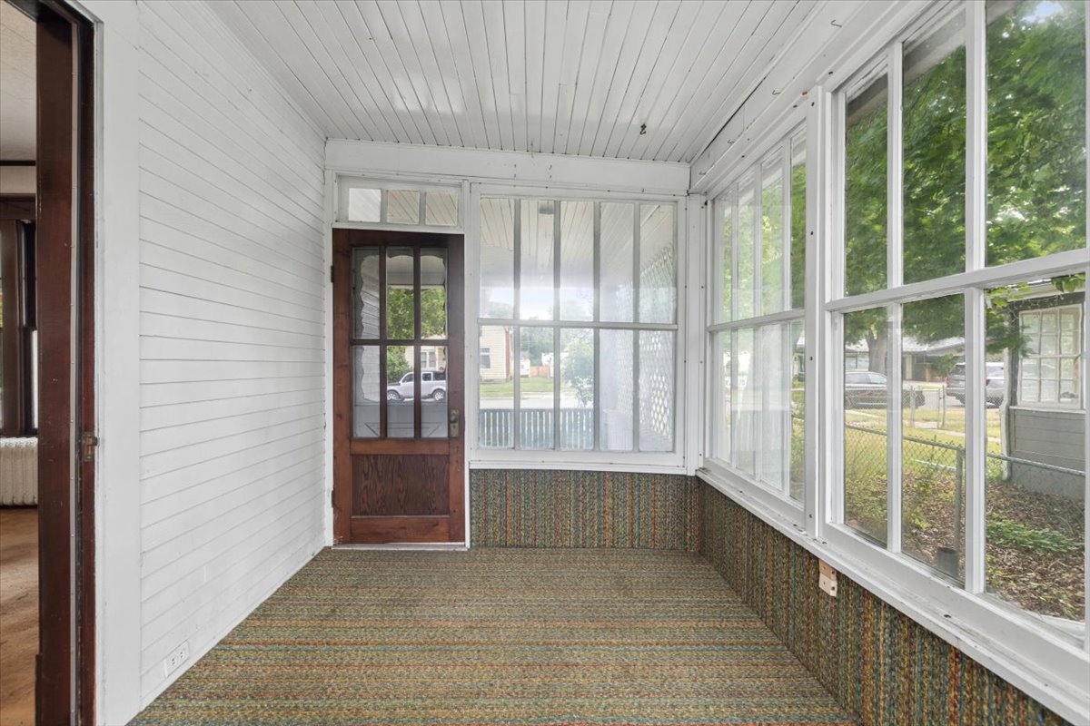 220 4th Avenue E Property Photo 23