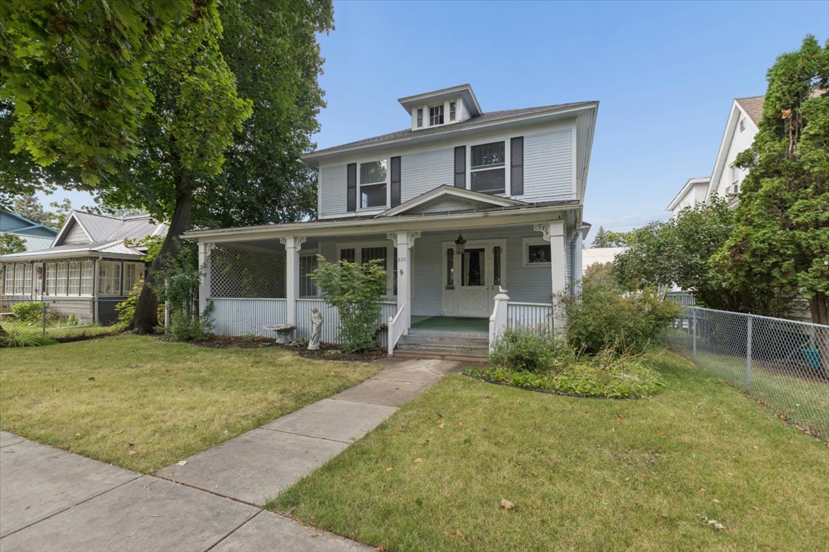 220 4th Avenue E Property Photo 29