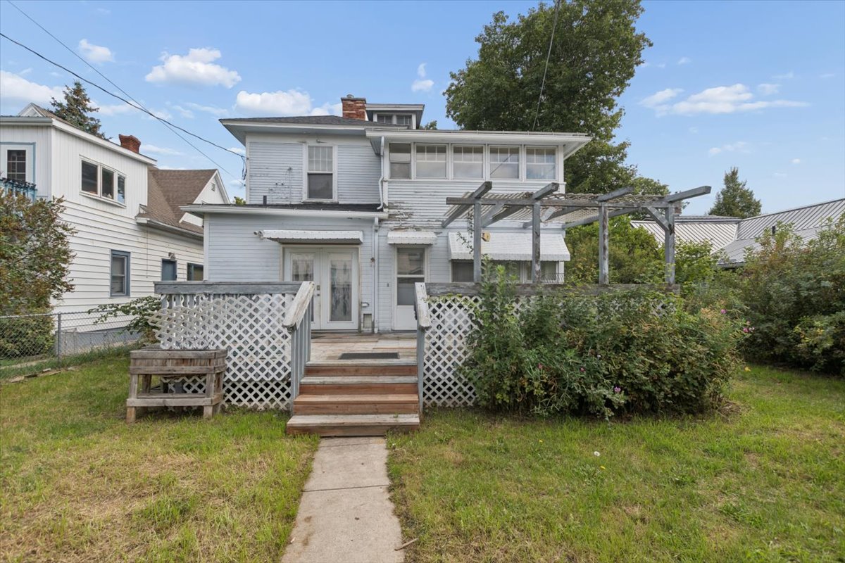 220 4th Avenue E Property Photo 30
