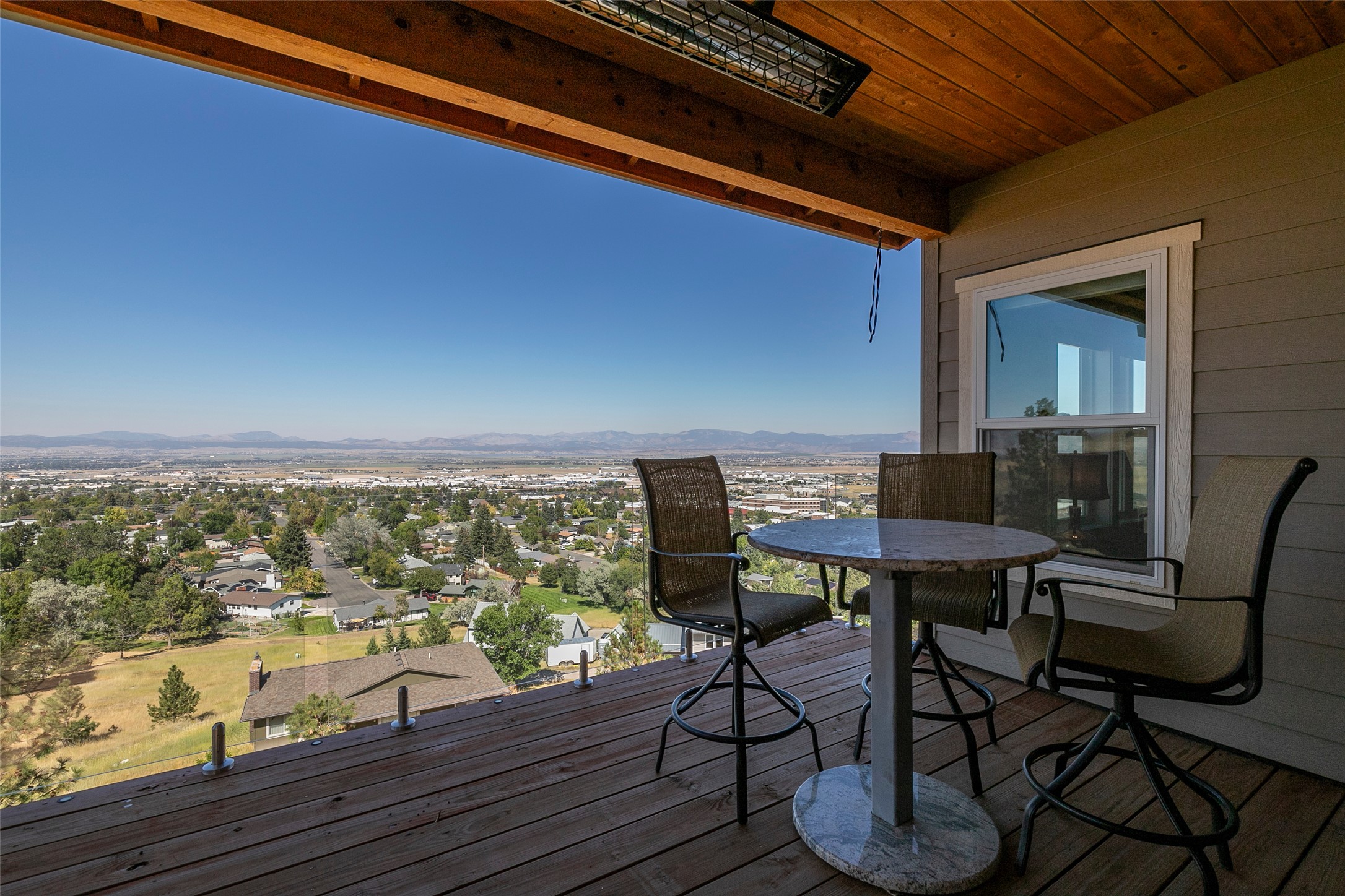 2060 Scott Drive Property Photo 1