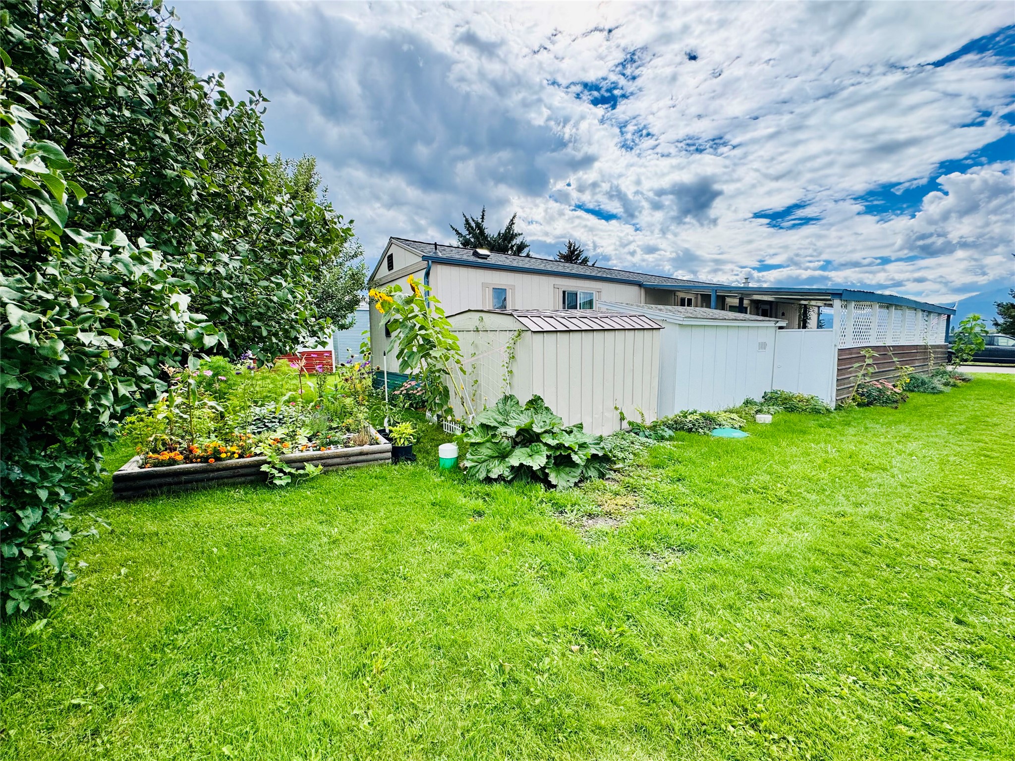 1863 Countryside Court Property Photo 5