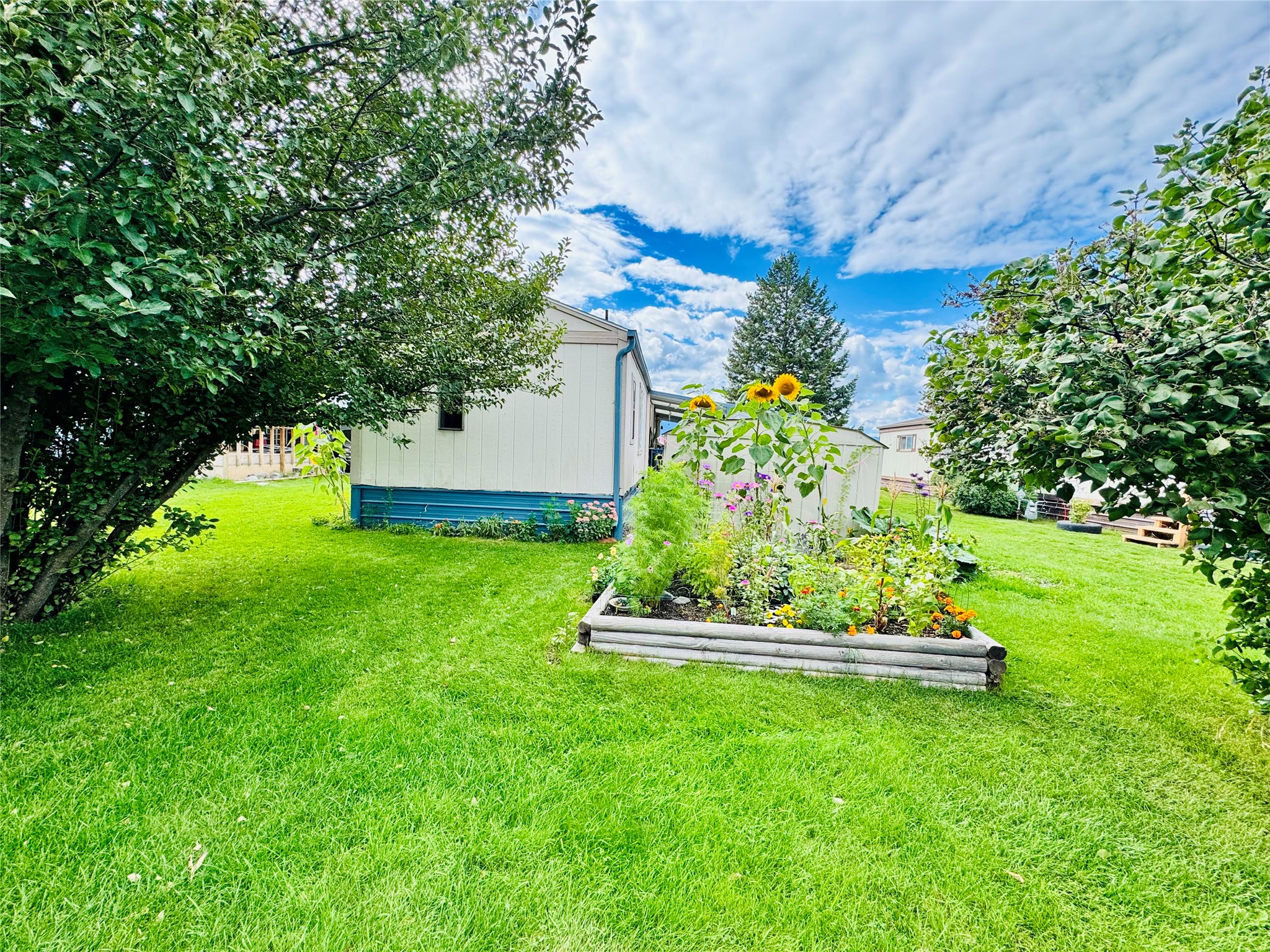 1863 Countryside Court Property Photo 6