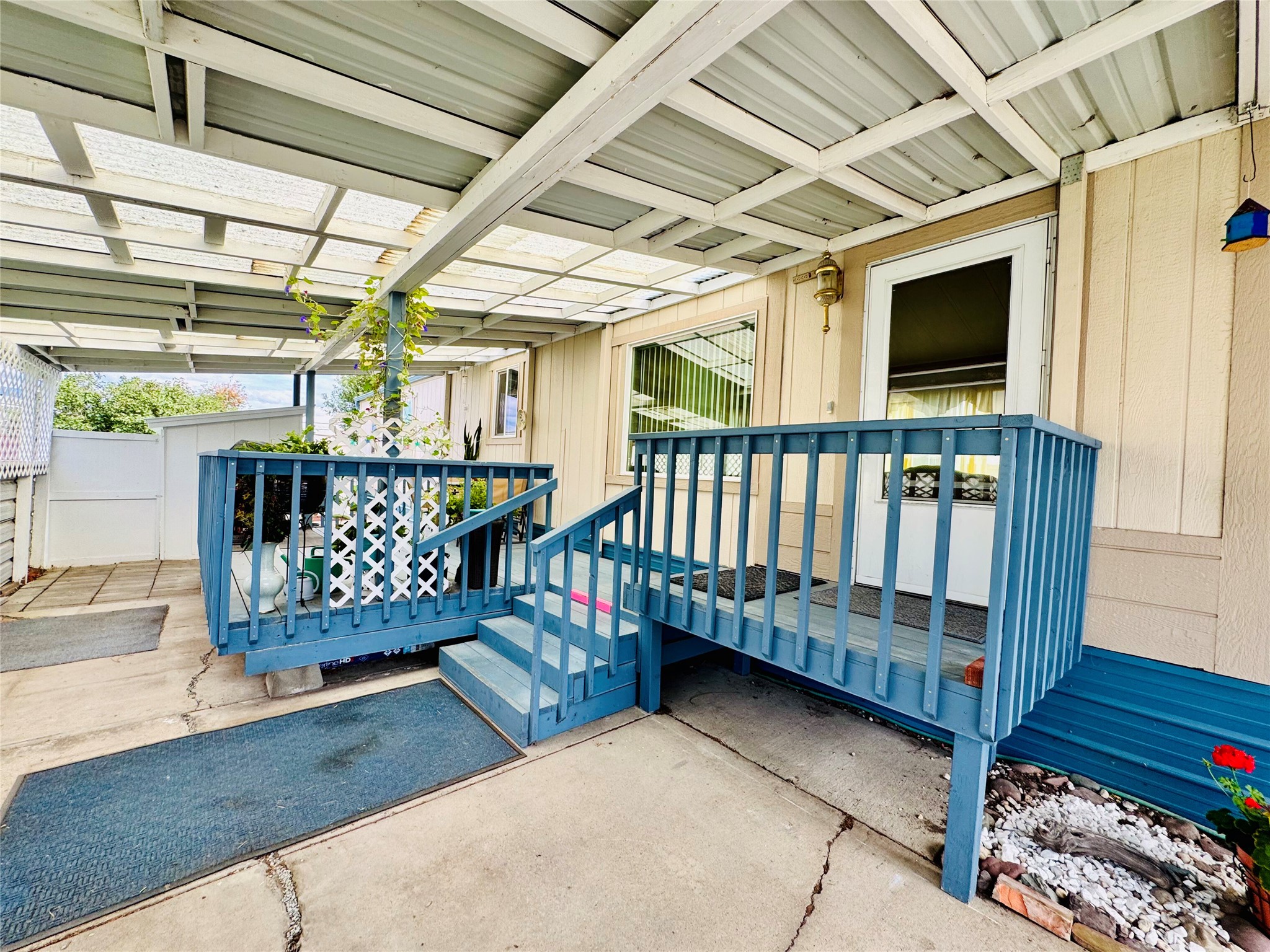 1863 Countryside Court Property Photo 11