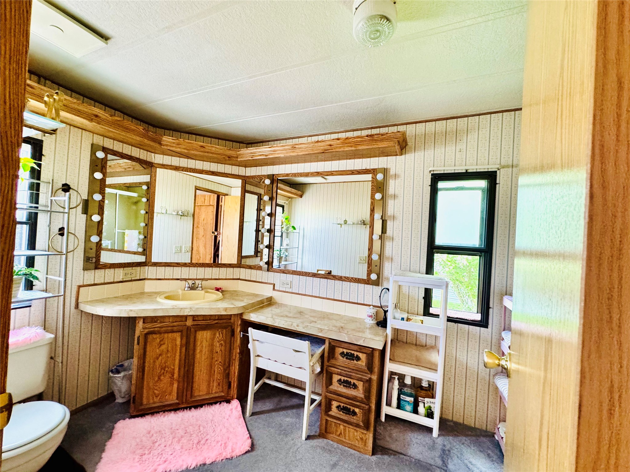 1863 Countryside Court Property Photo 35