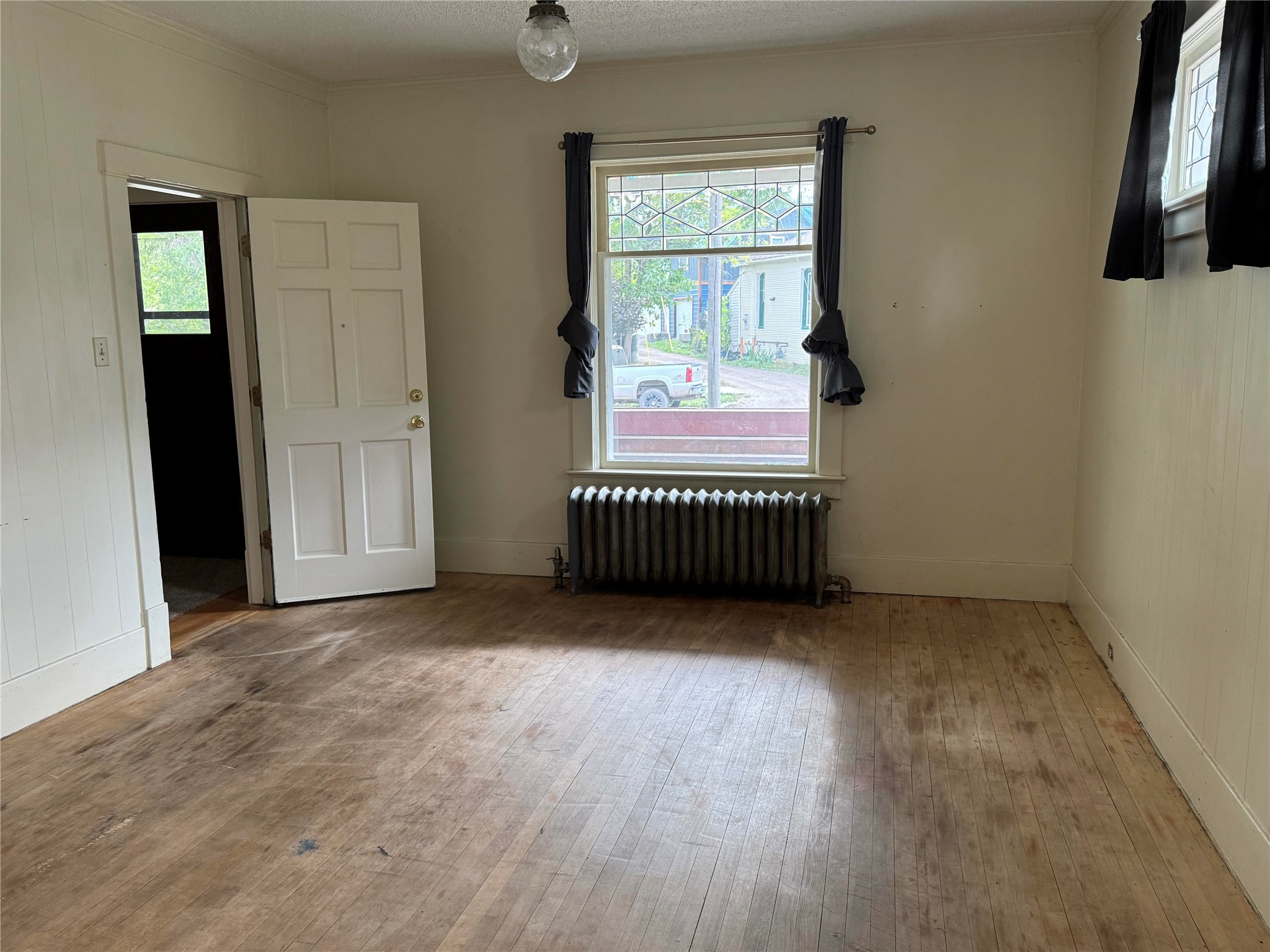 608 N Davis Street Property Photo 5