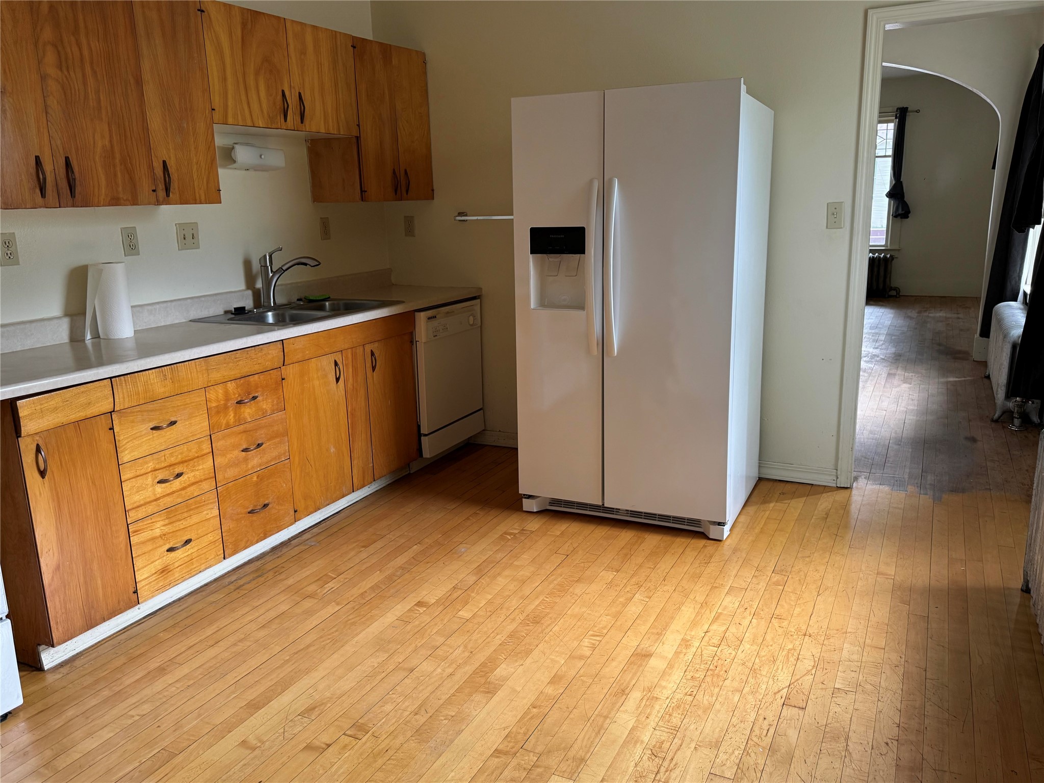 608 N Davis Street Property Photo 7
