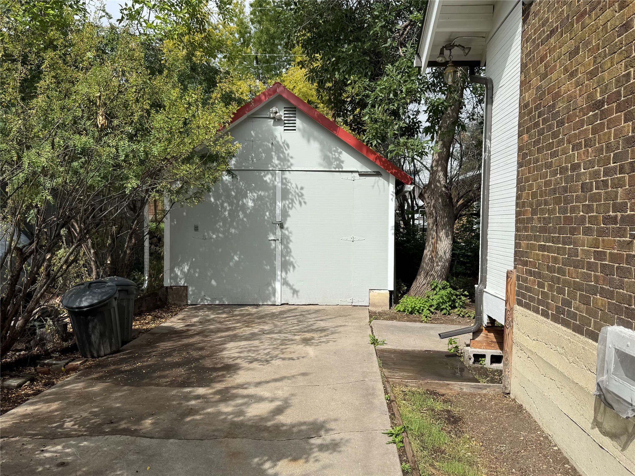 608 N Davis Street Property Photo 18