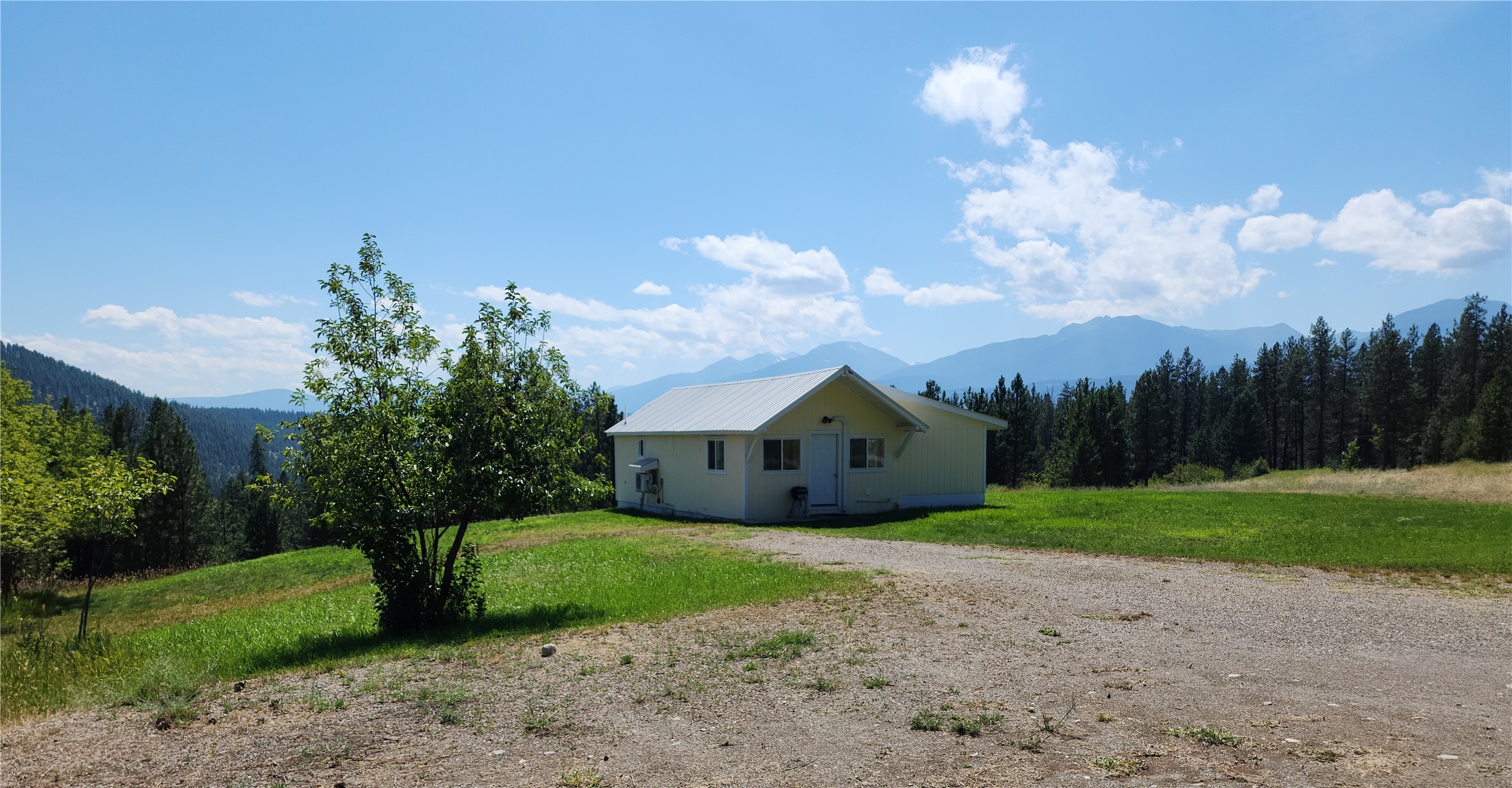 562 Mack Road Property Photo 1