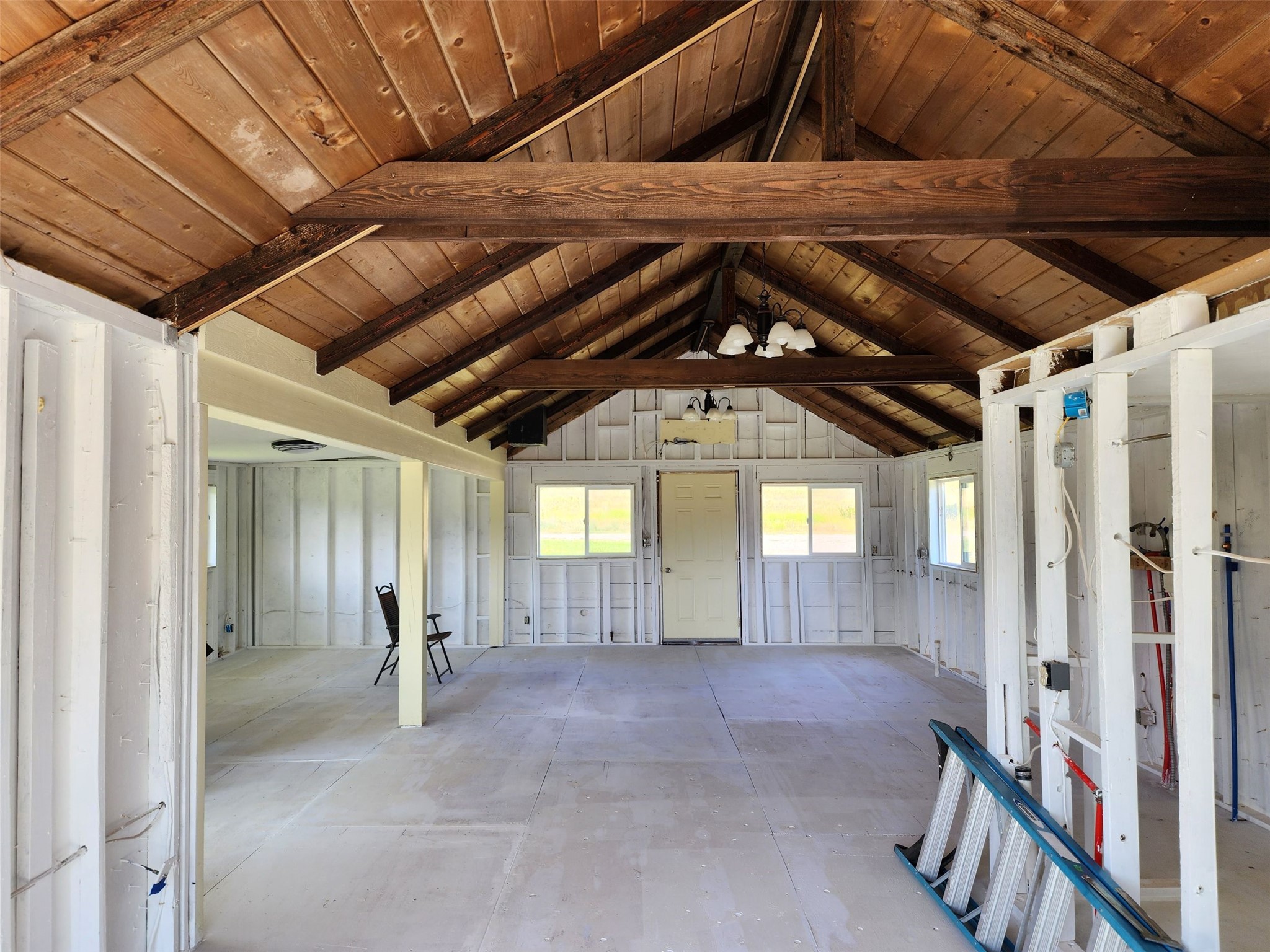 562 Mack Road Property Photo 9