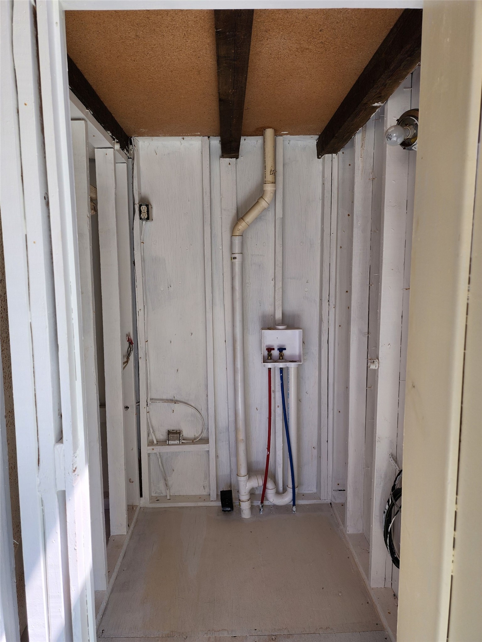 562 Mack Road Property Photo 12